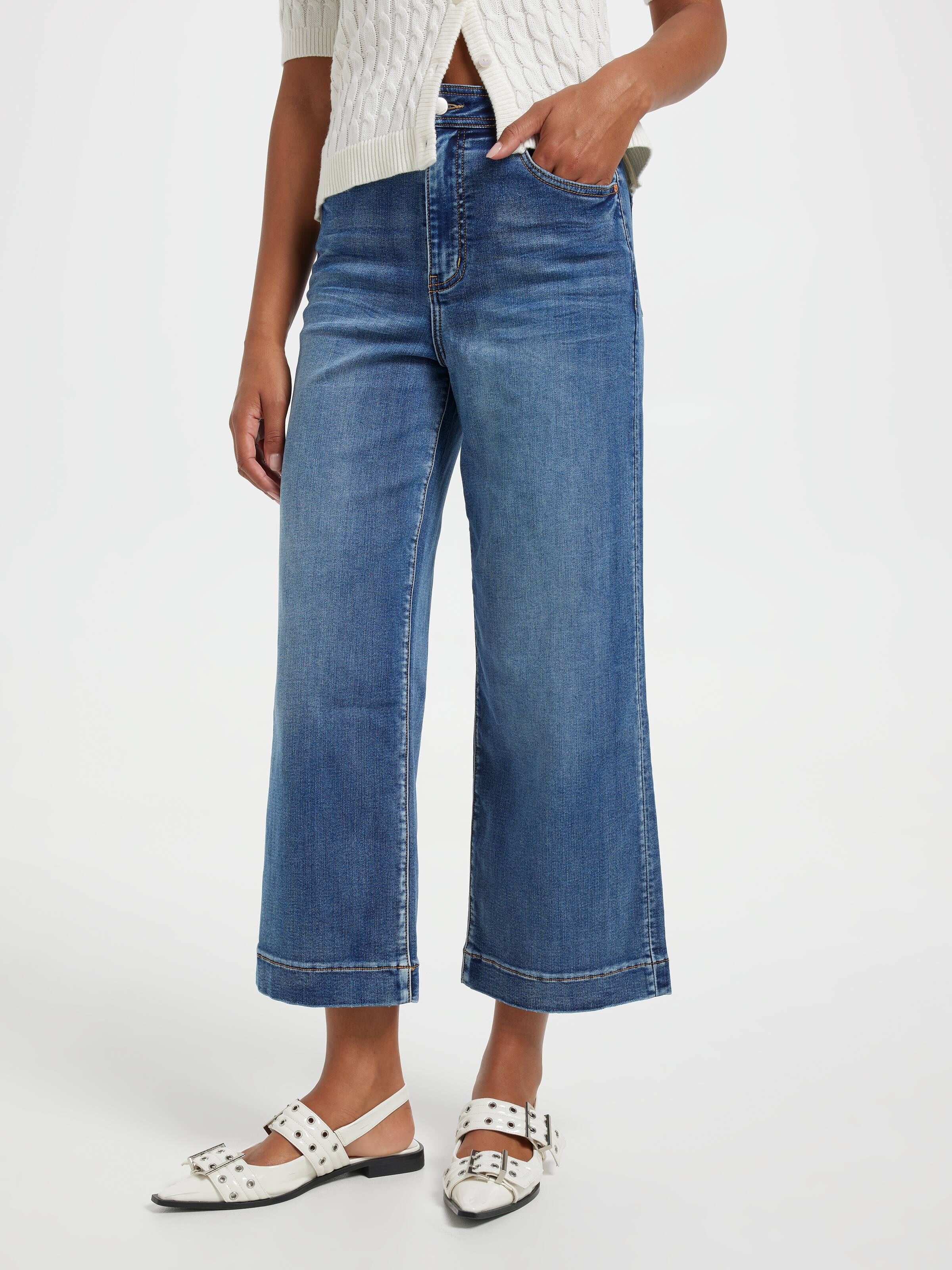 Amaze High Rise Wide Leg Crop Jean