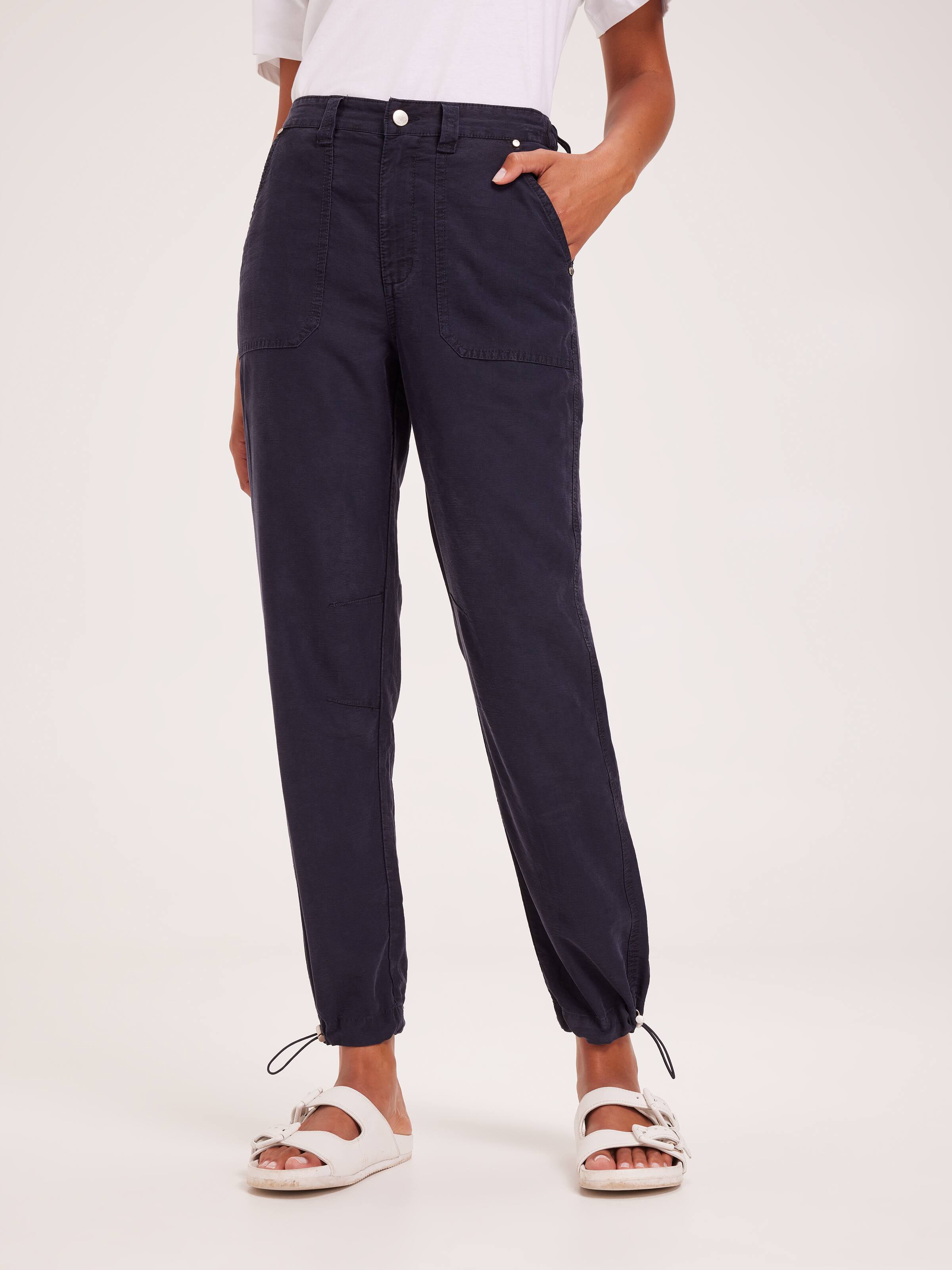 Soft Tapered Utility Pant