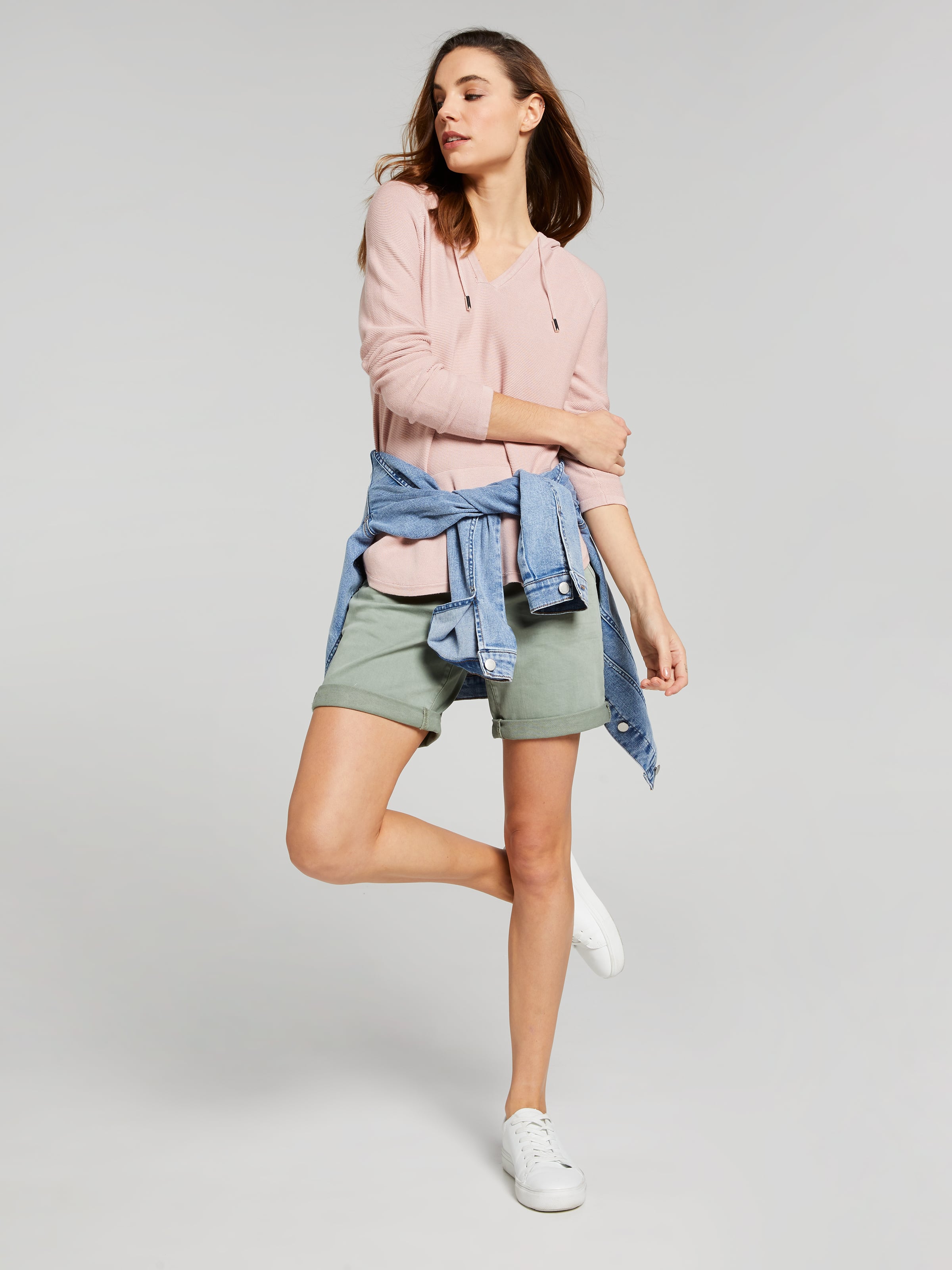 Amaze Mid Rise Girlfriend Short