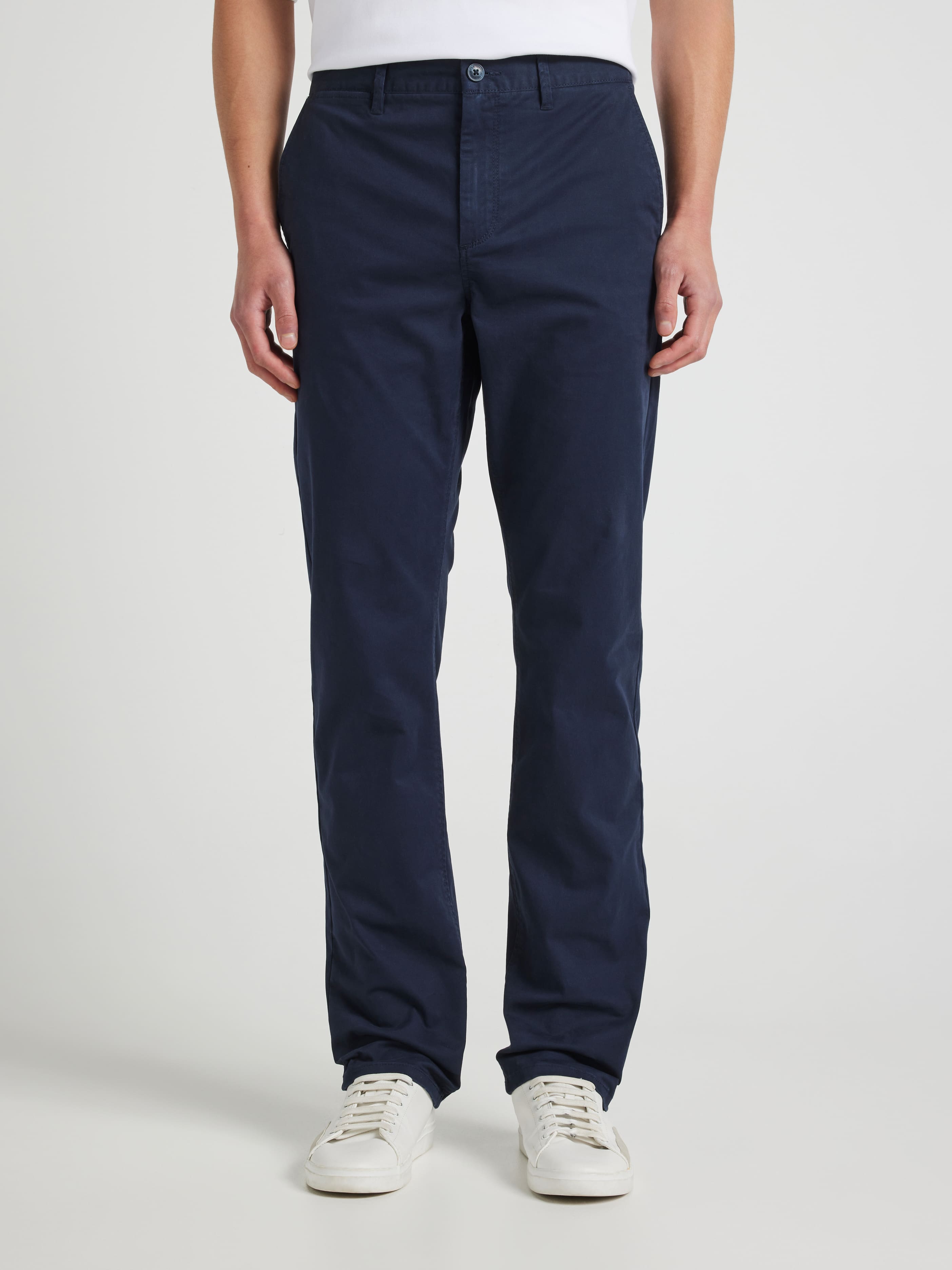 Relaxed Slant Pocket Chino