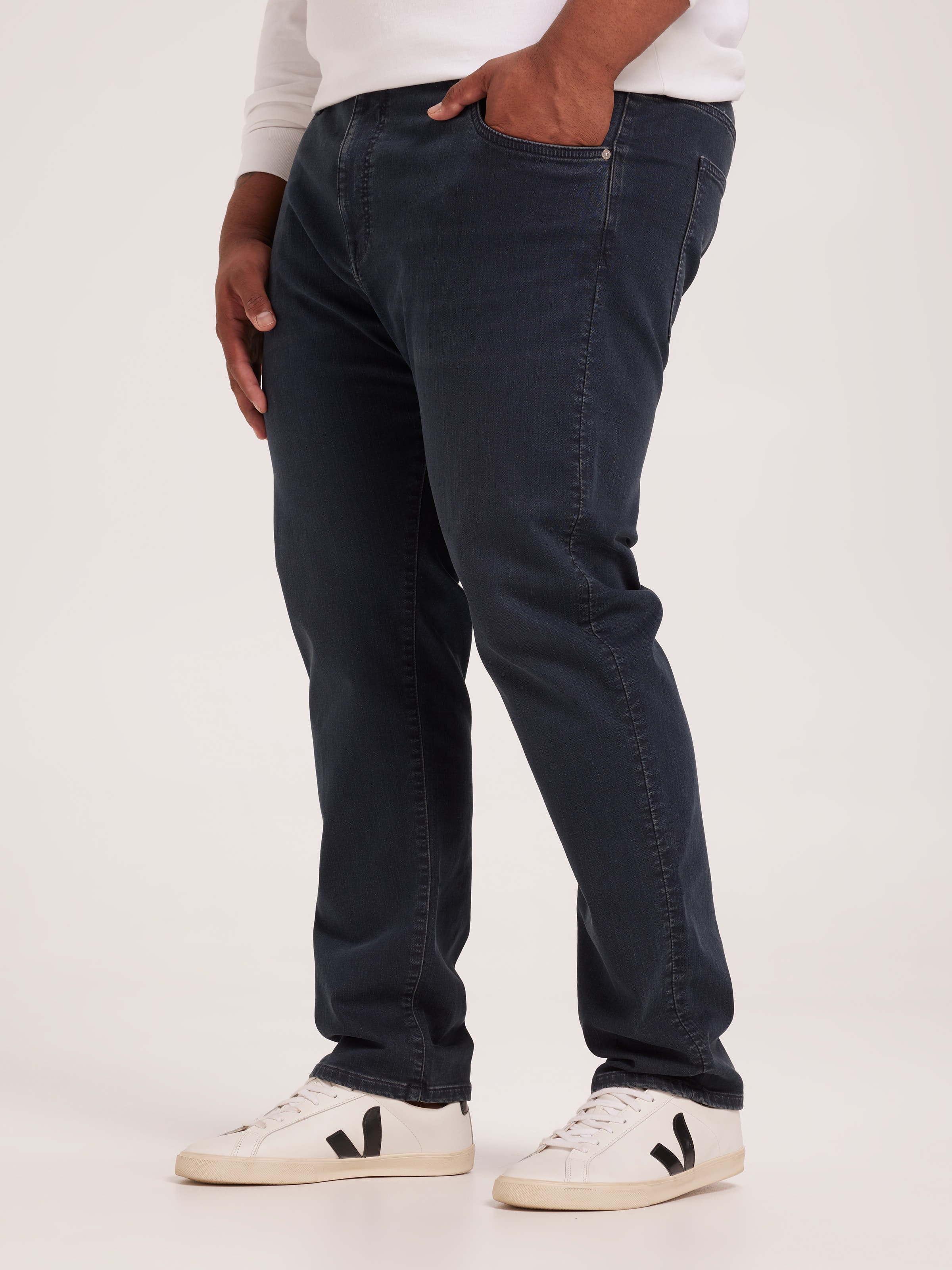 Extended Mega Flex Relaxed Slim Jean