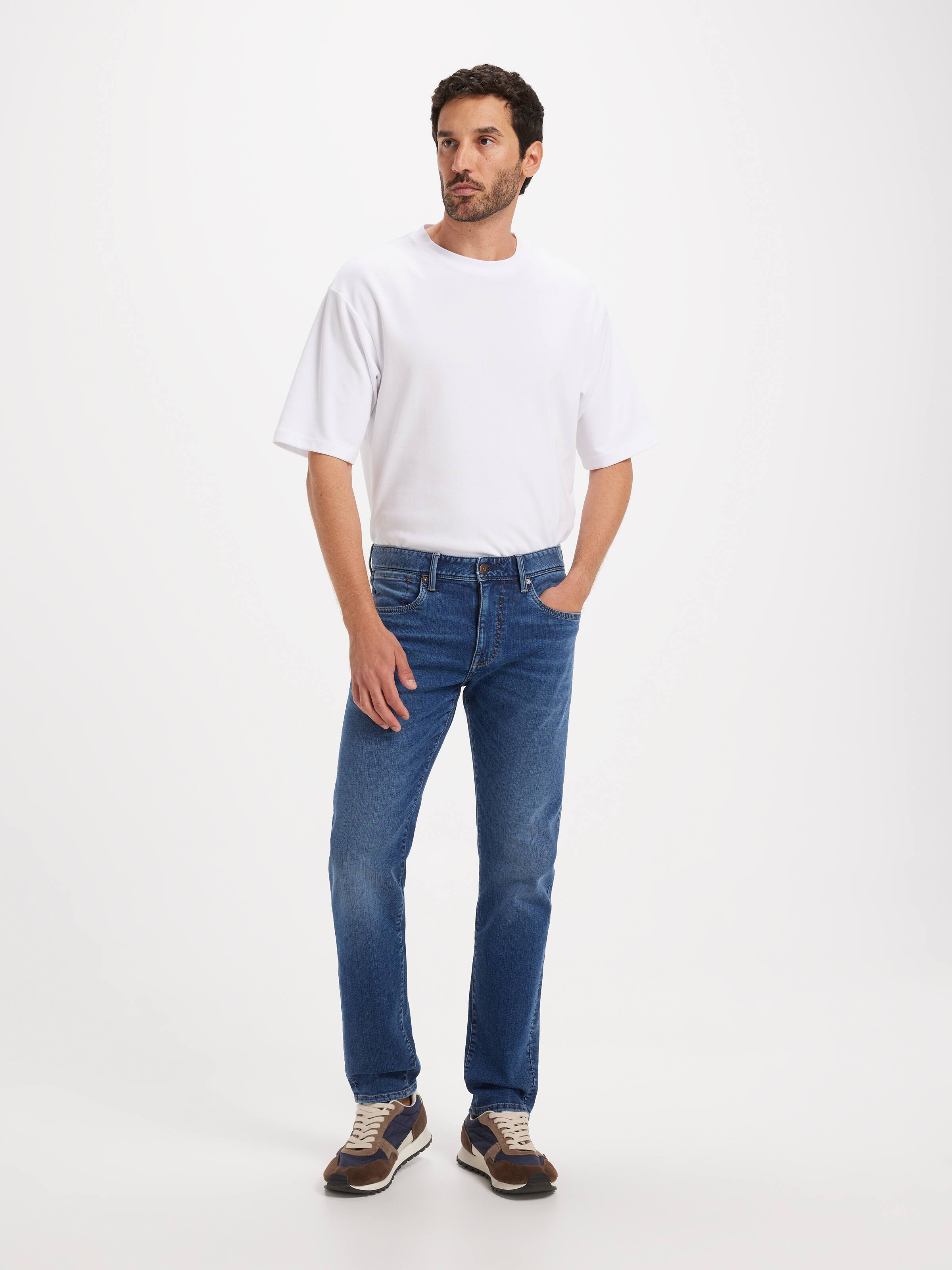 Mega Flex Relaxed Slim Jean