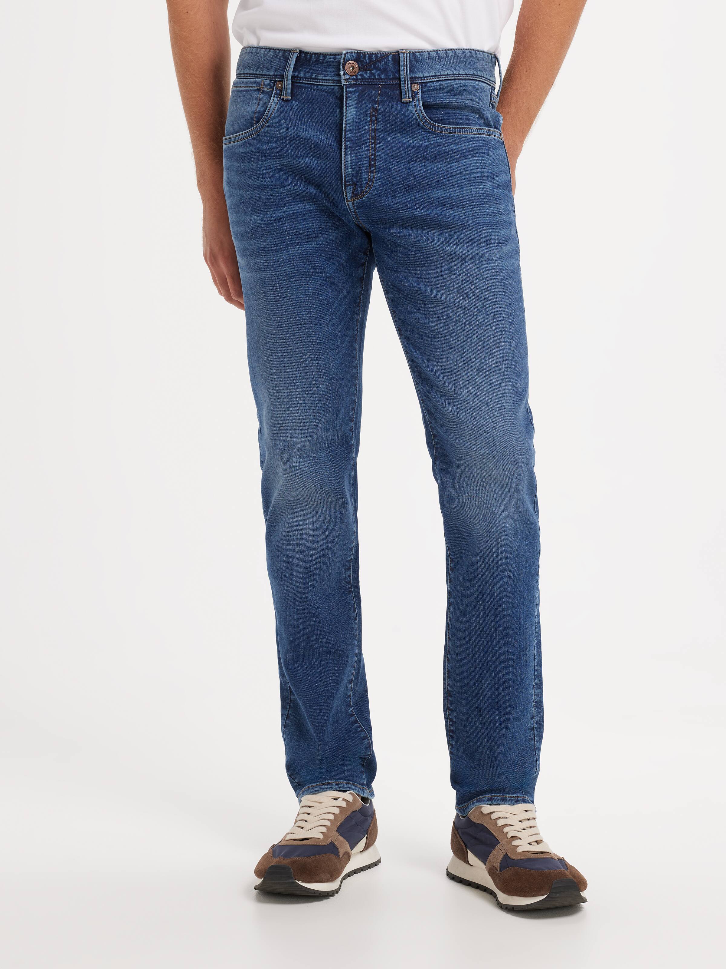 Mega Flex Relaxed Slim Jean