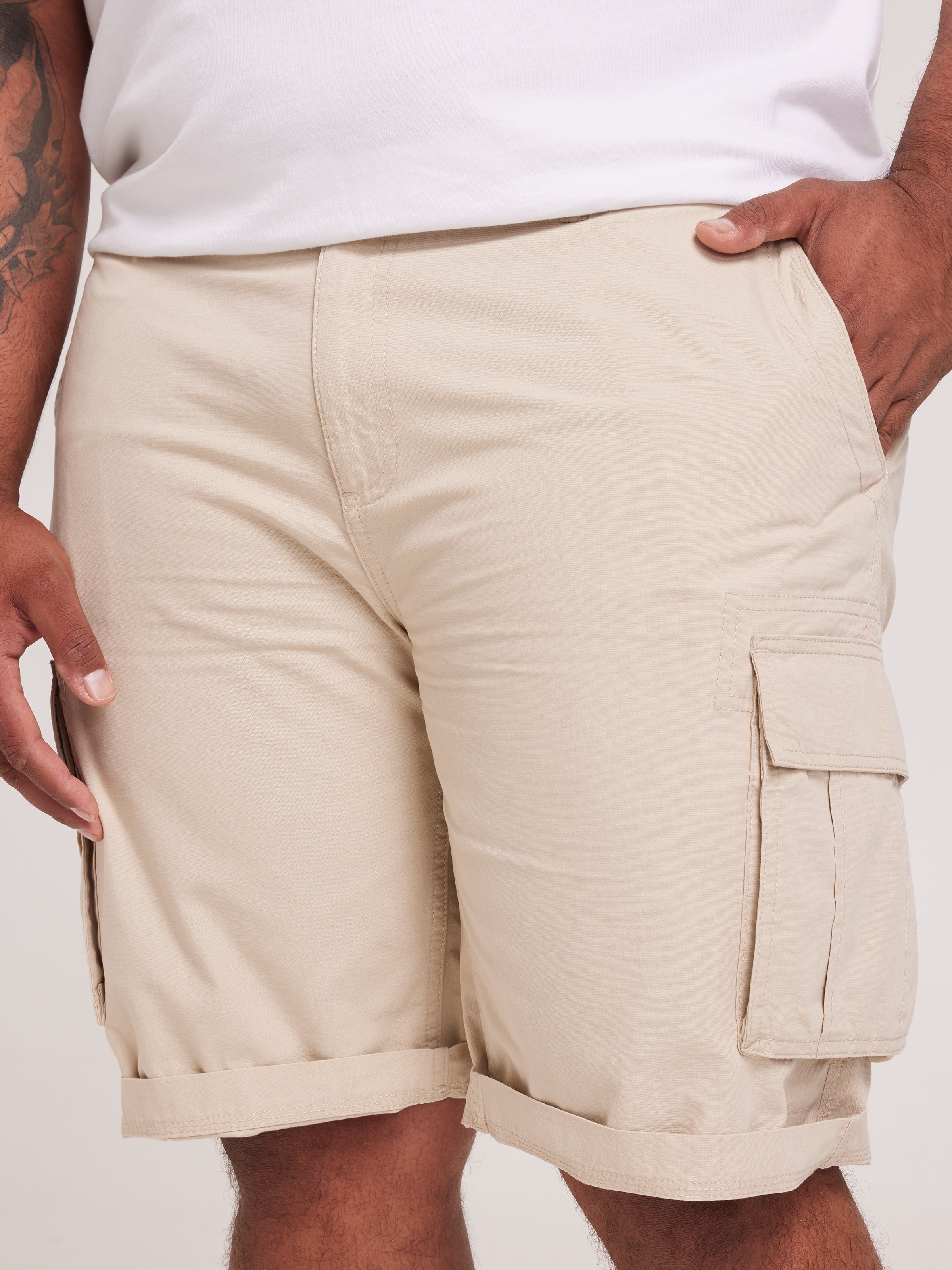 Extended Convoy Cargo Short