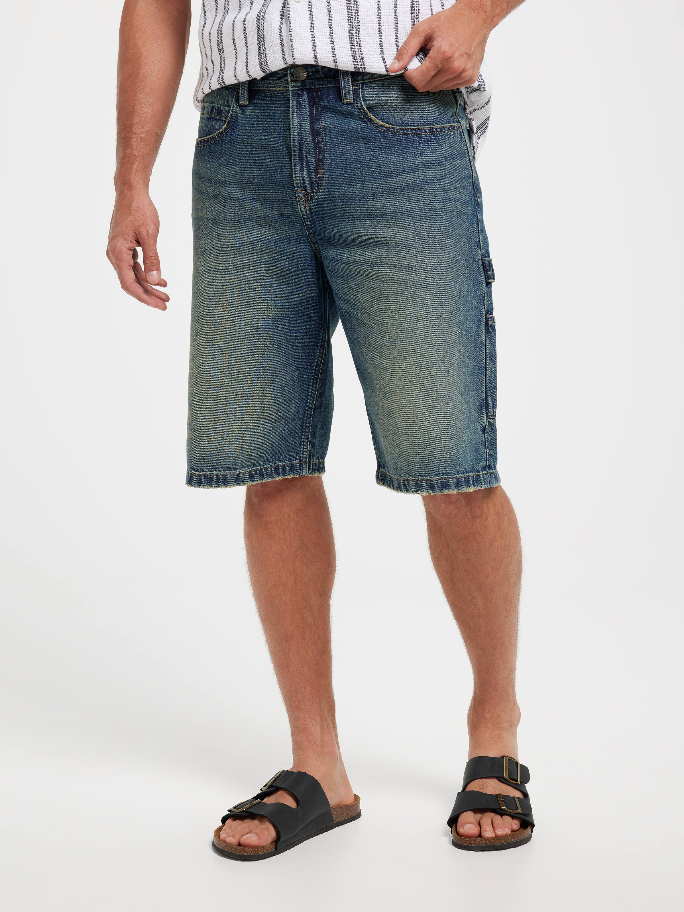 Rigid Carpenter Short