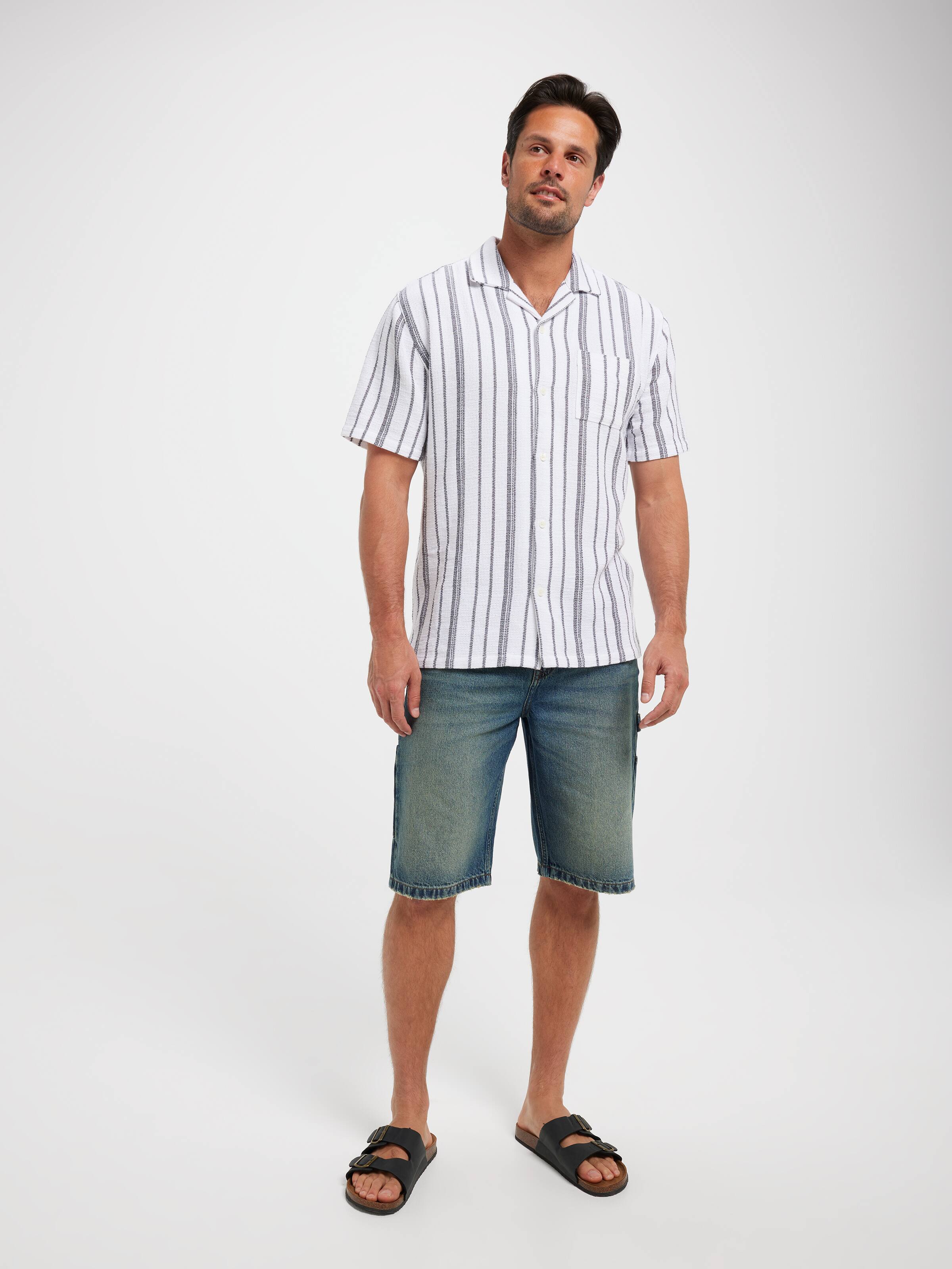Rigid Carpenter Short