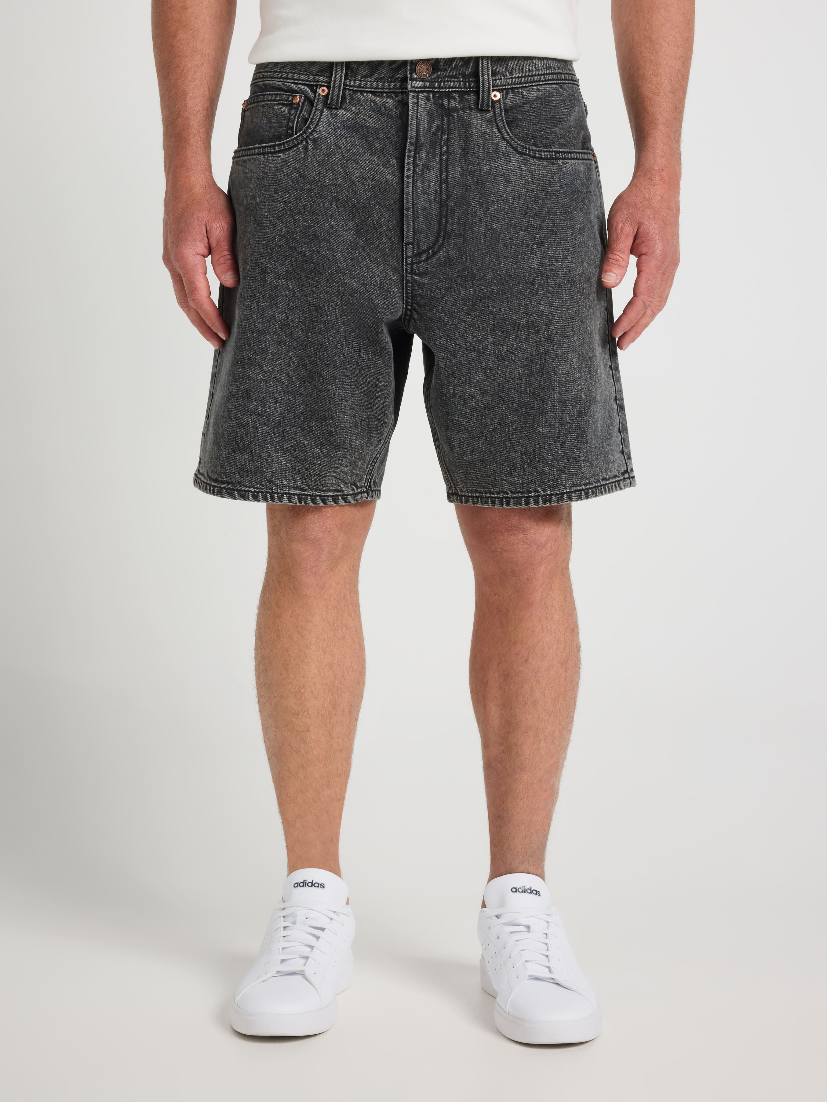 Stretch Relaxed Short