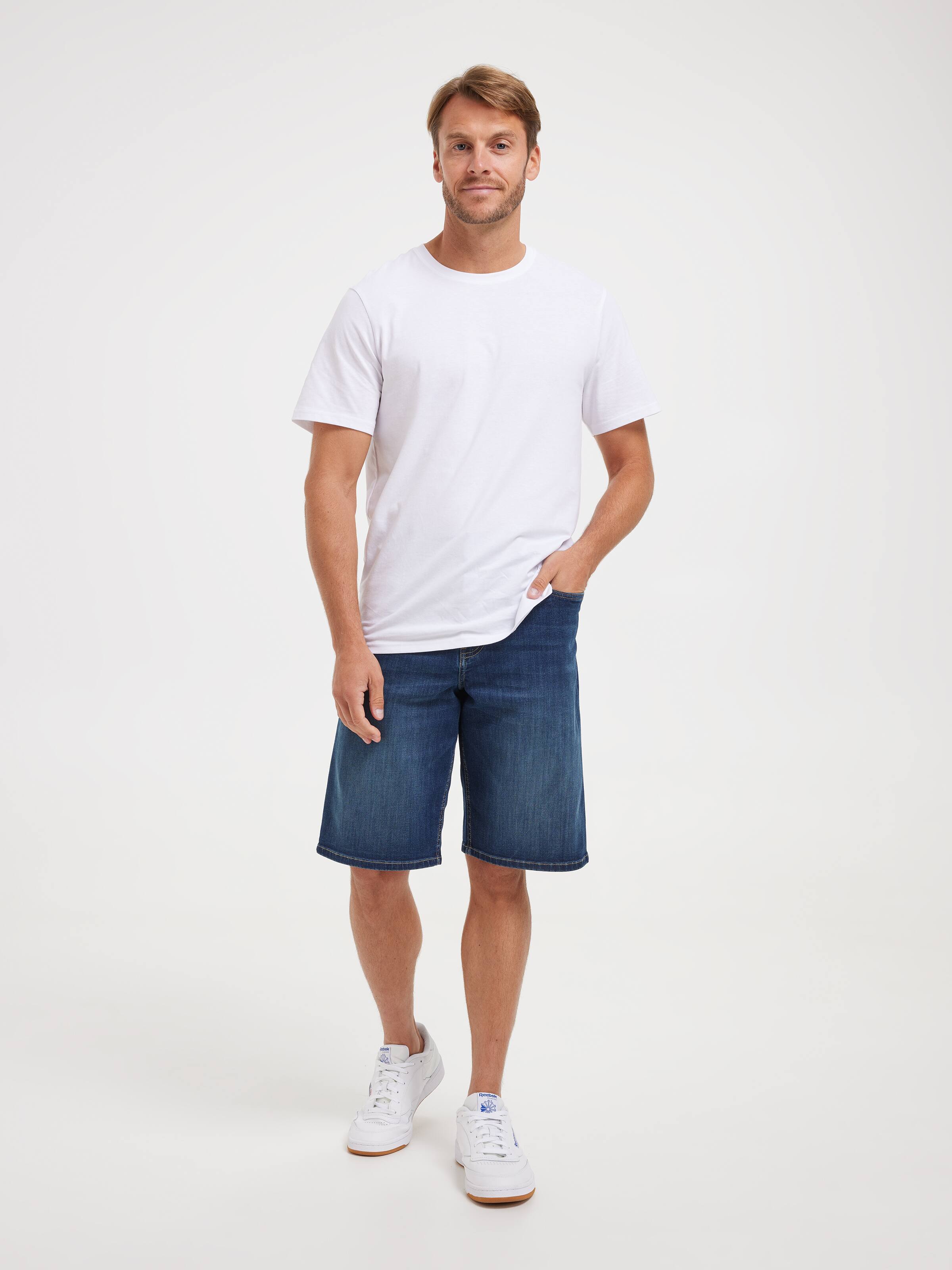 Power Stretch Relaxed Short