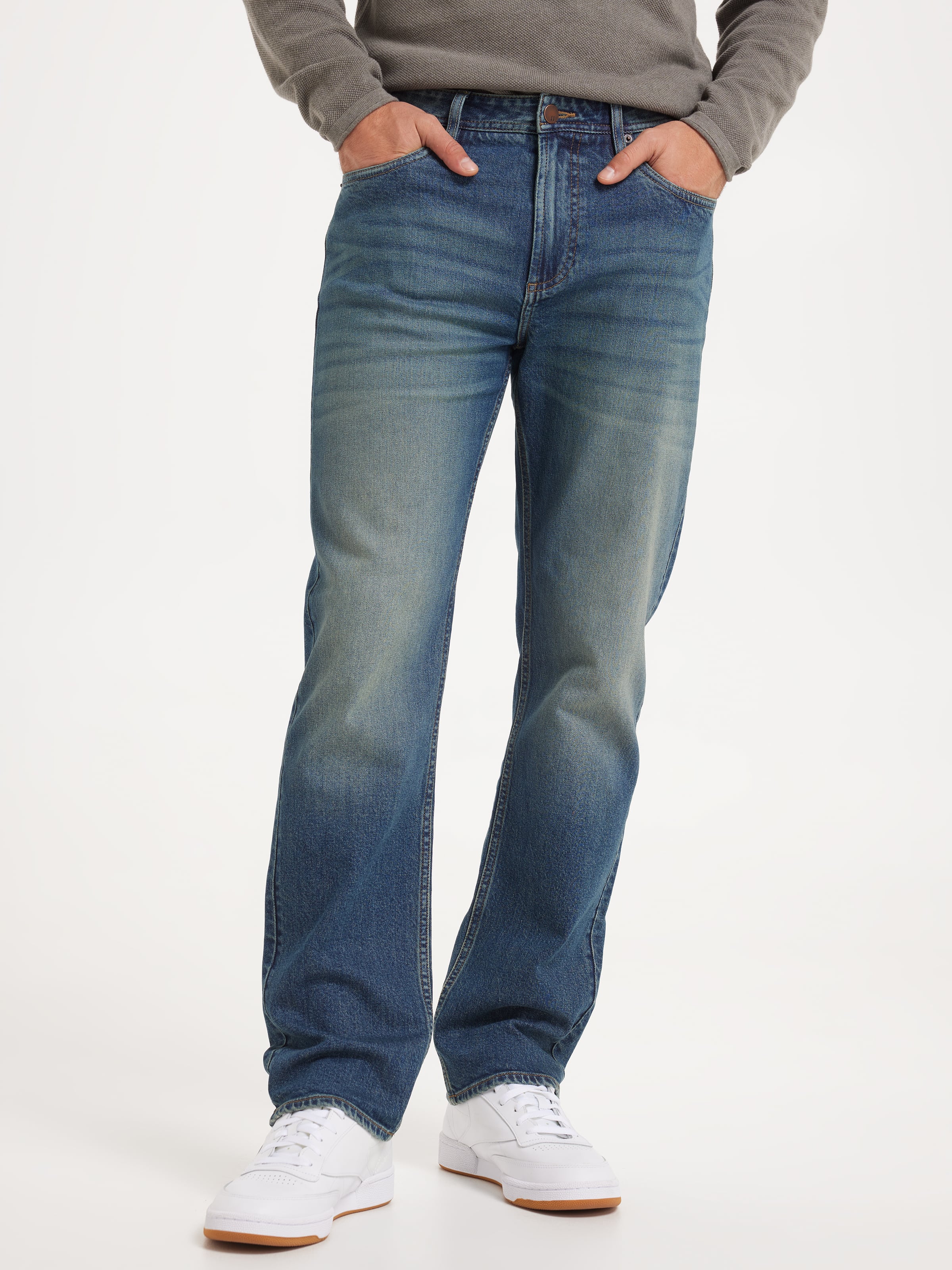 Ultra Soft Relaxed Straight Jean
