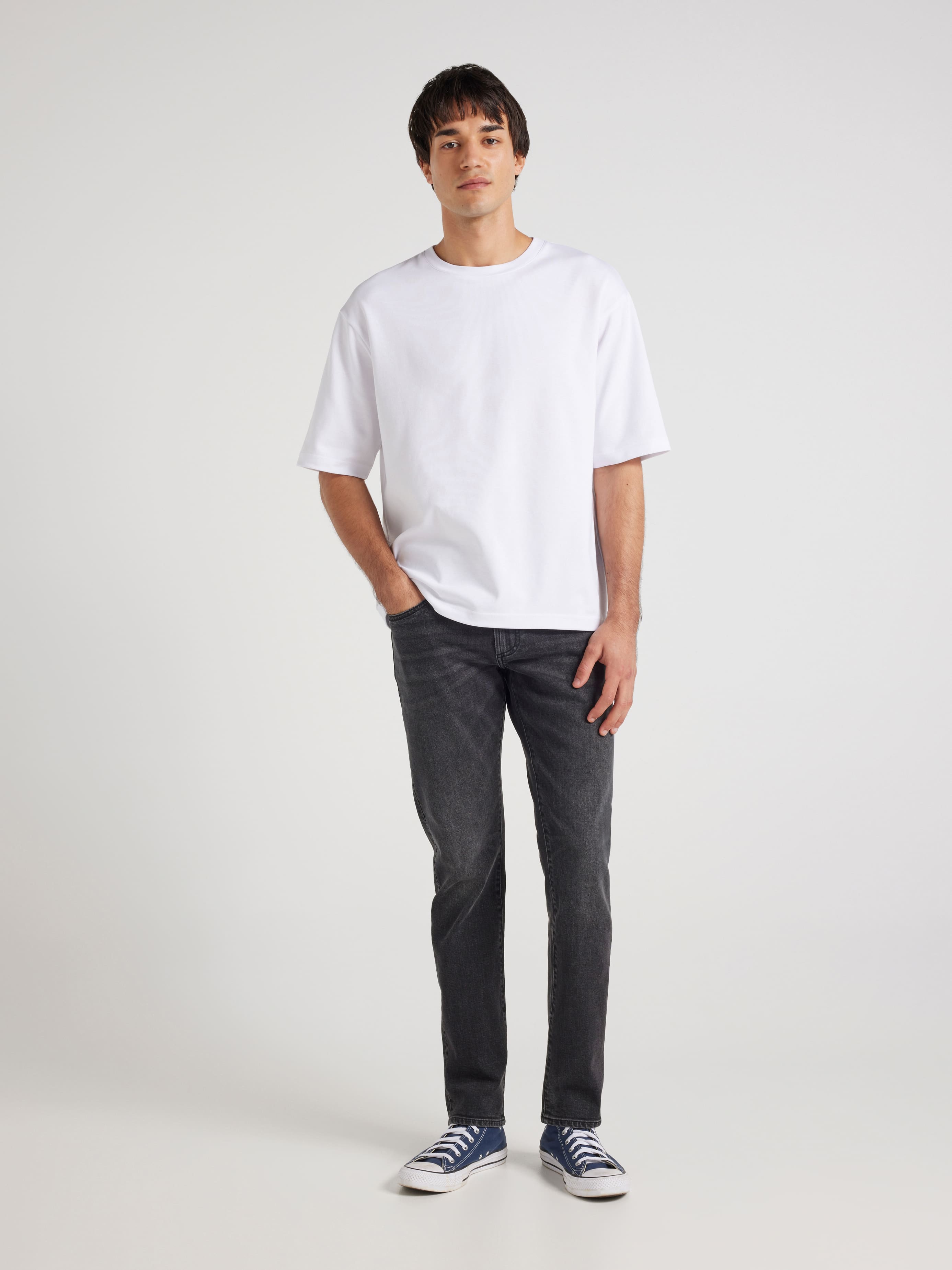 Ultra Soft Relaxed Slim Leg Jean