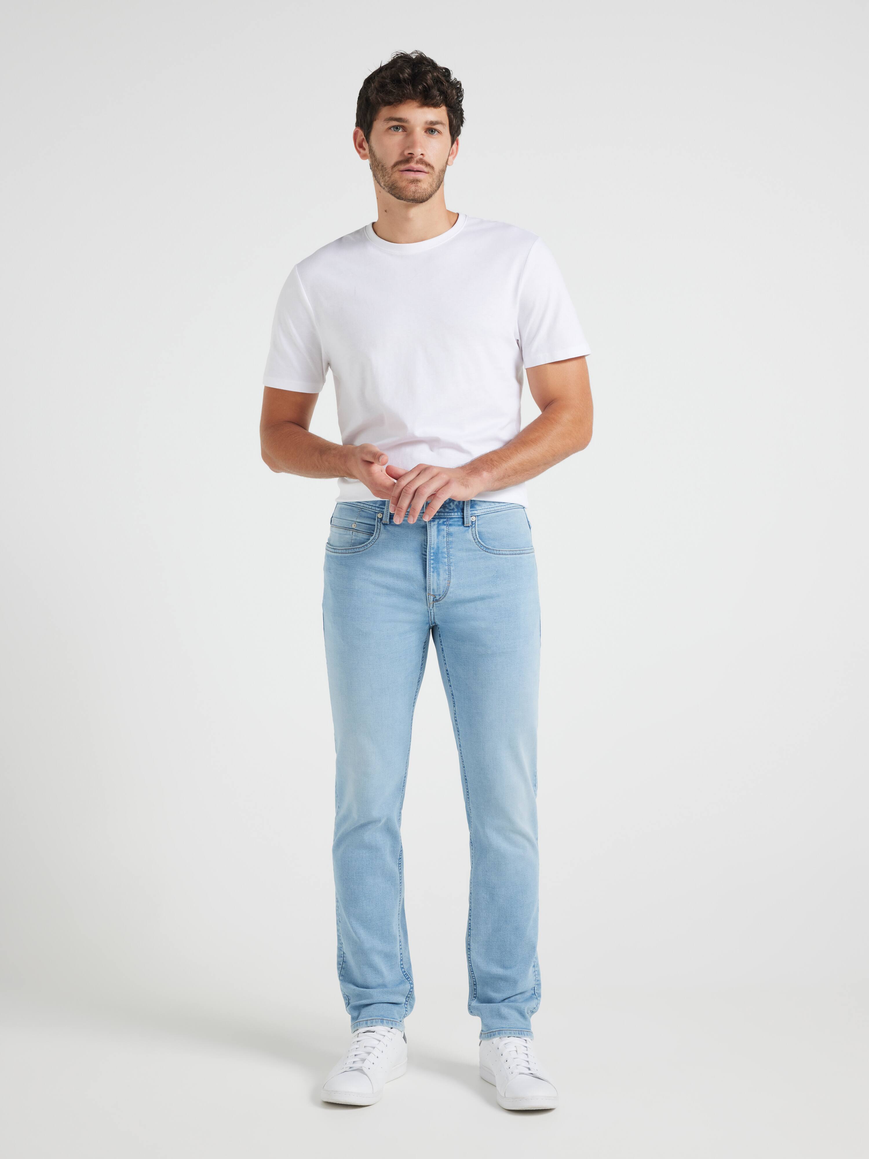 Mega Flex Regular Tapered Jean