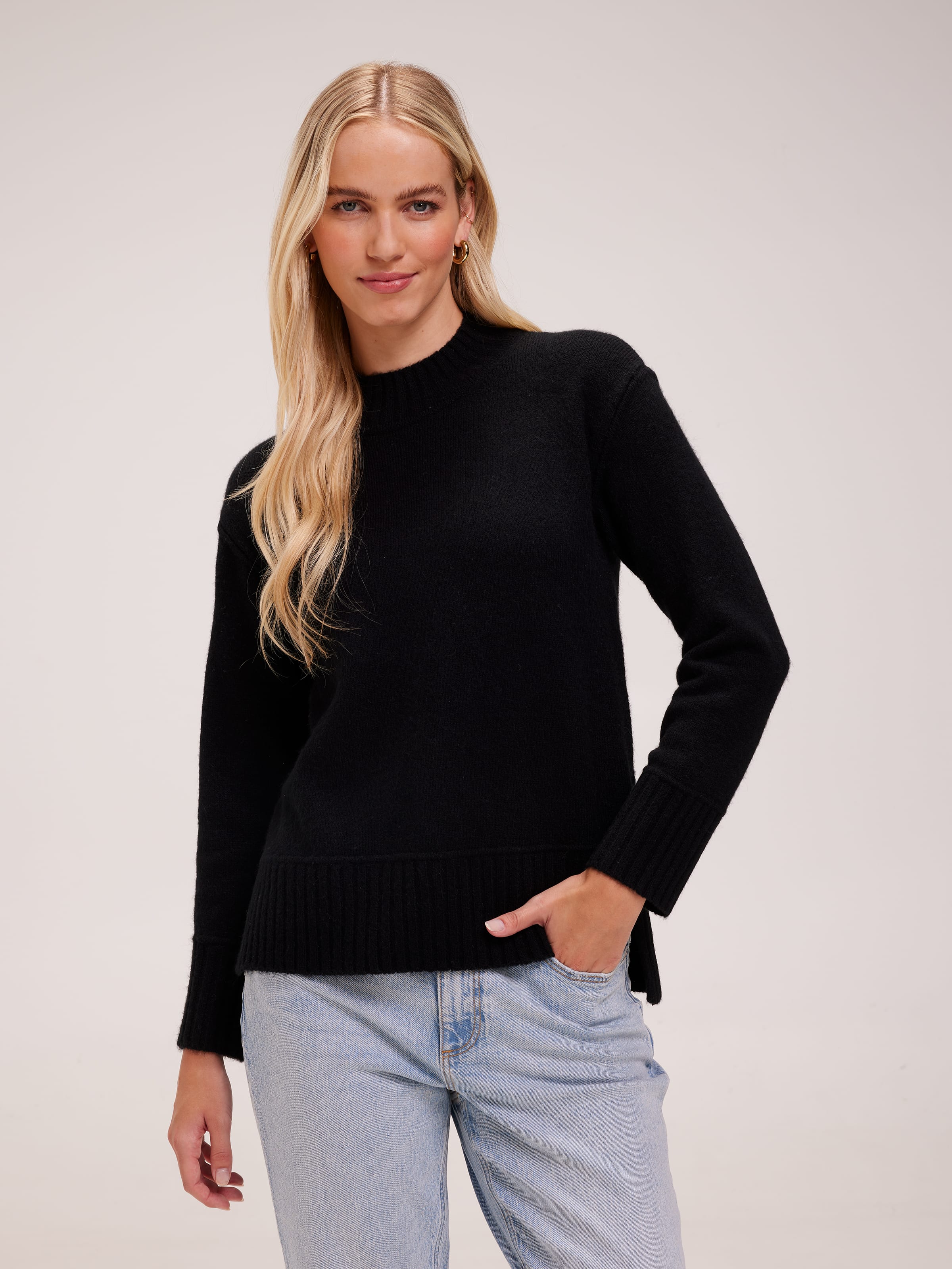 Lucy Extended Neck Pullover
