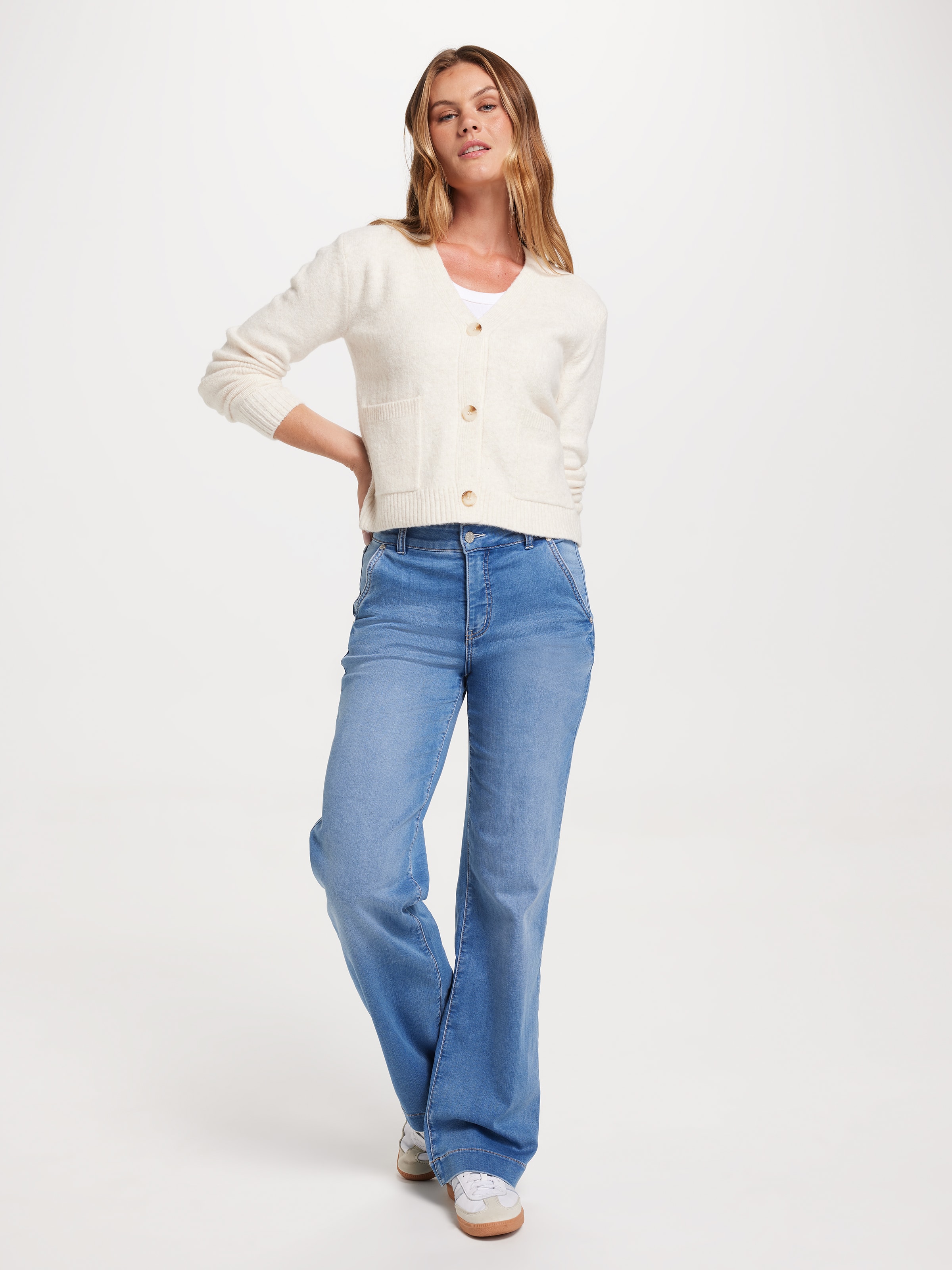 Gia Cropped Cardi
