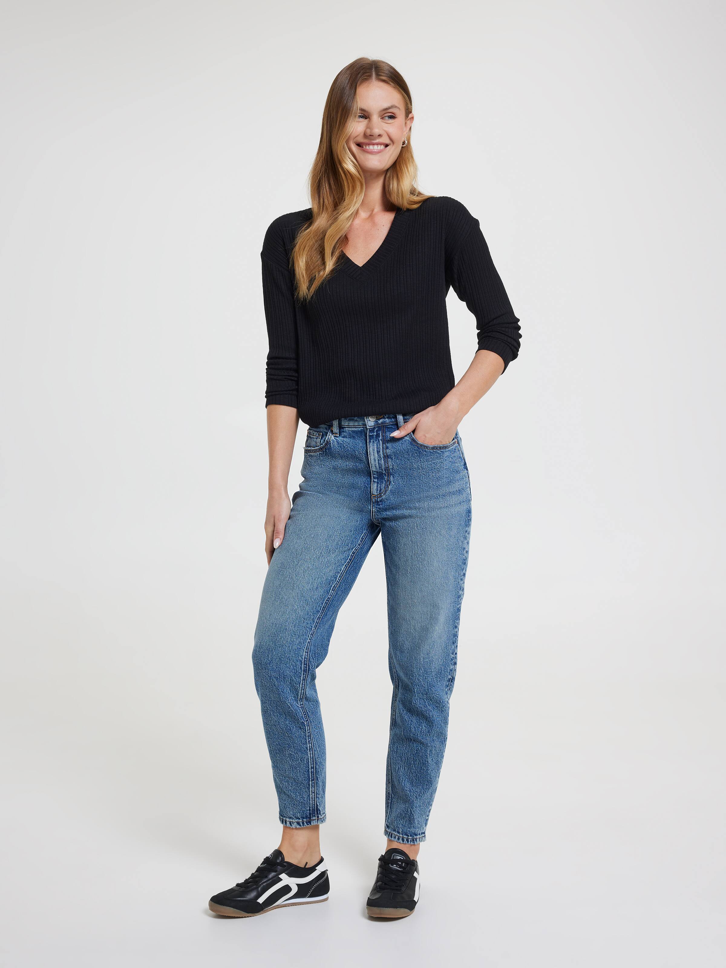 Emilia V-Neck Long Sleeve Rib Top