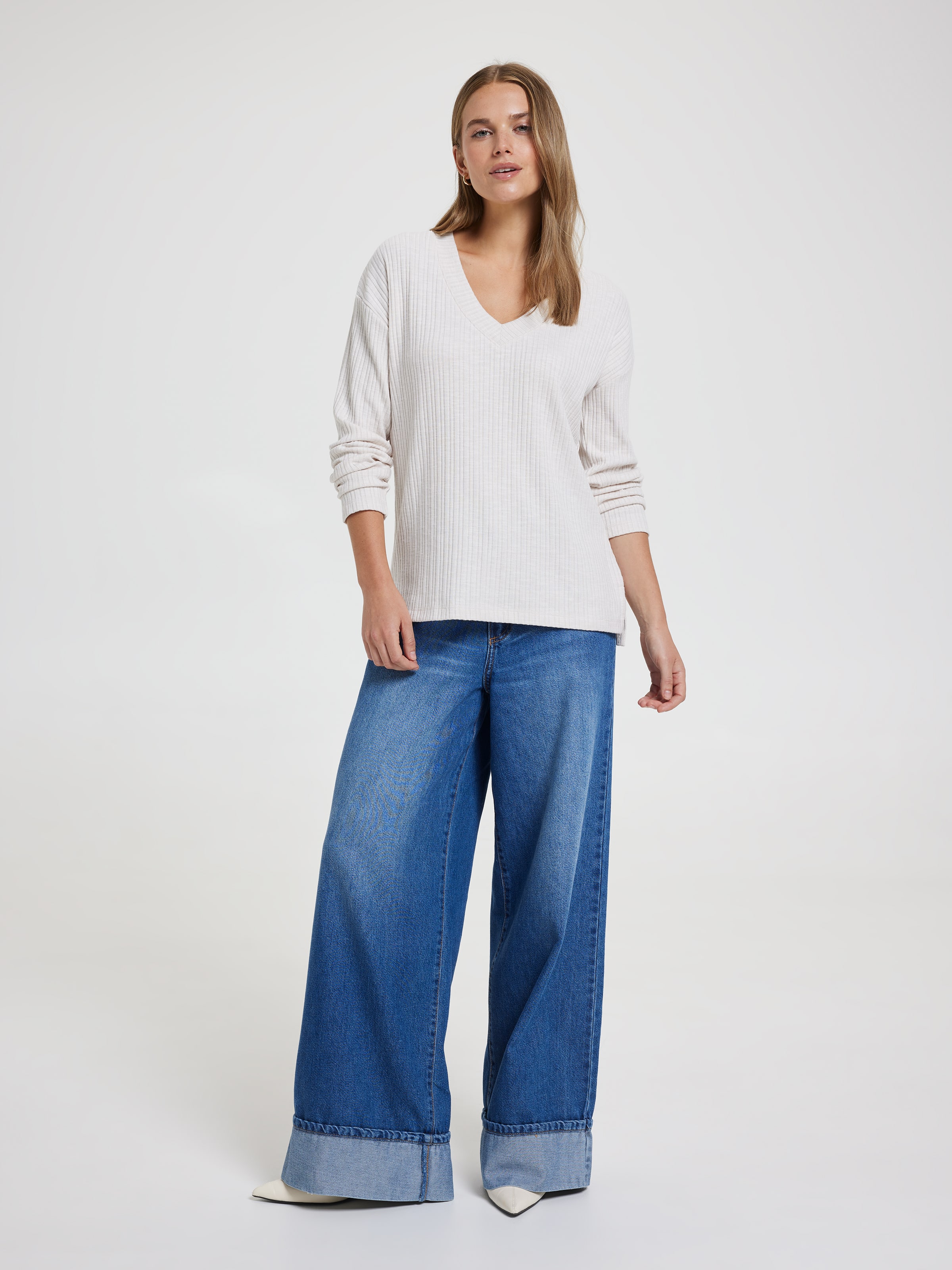 Emilia V-Neck Long Sleeve Rib Top