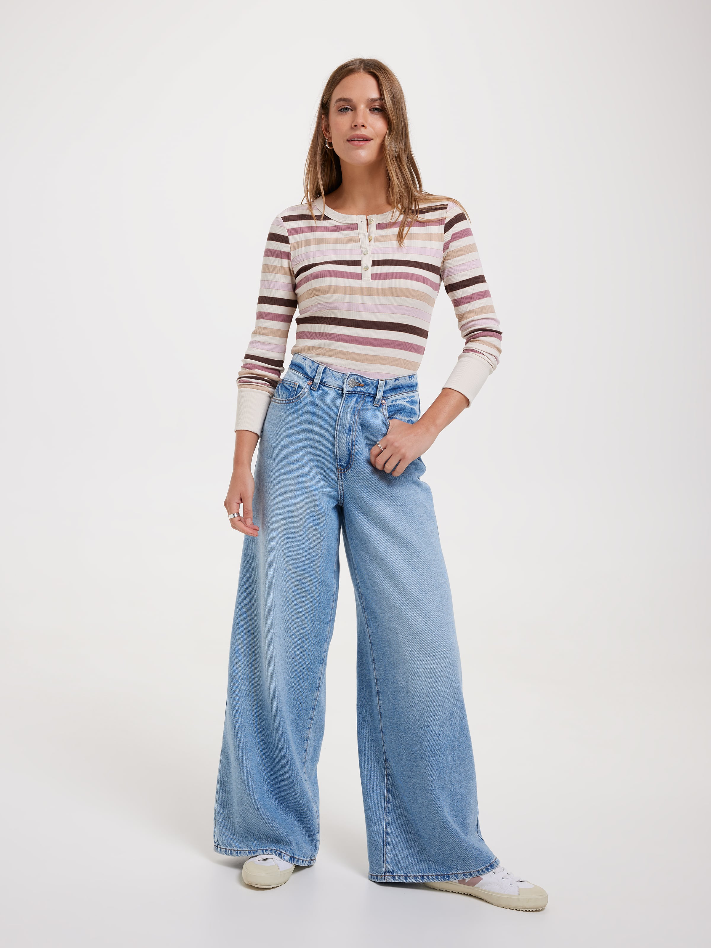 Astrid Henley Top
