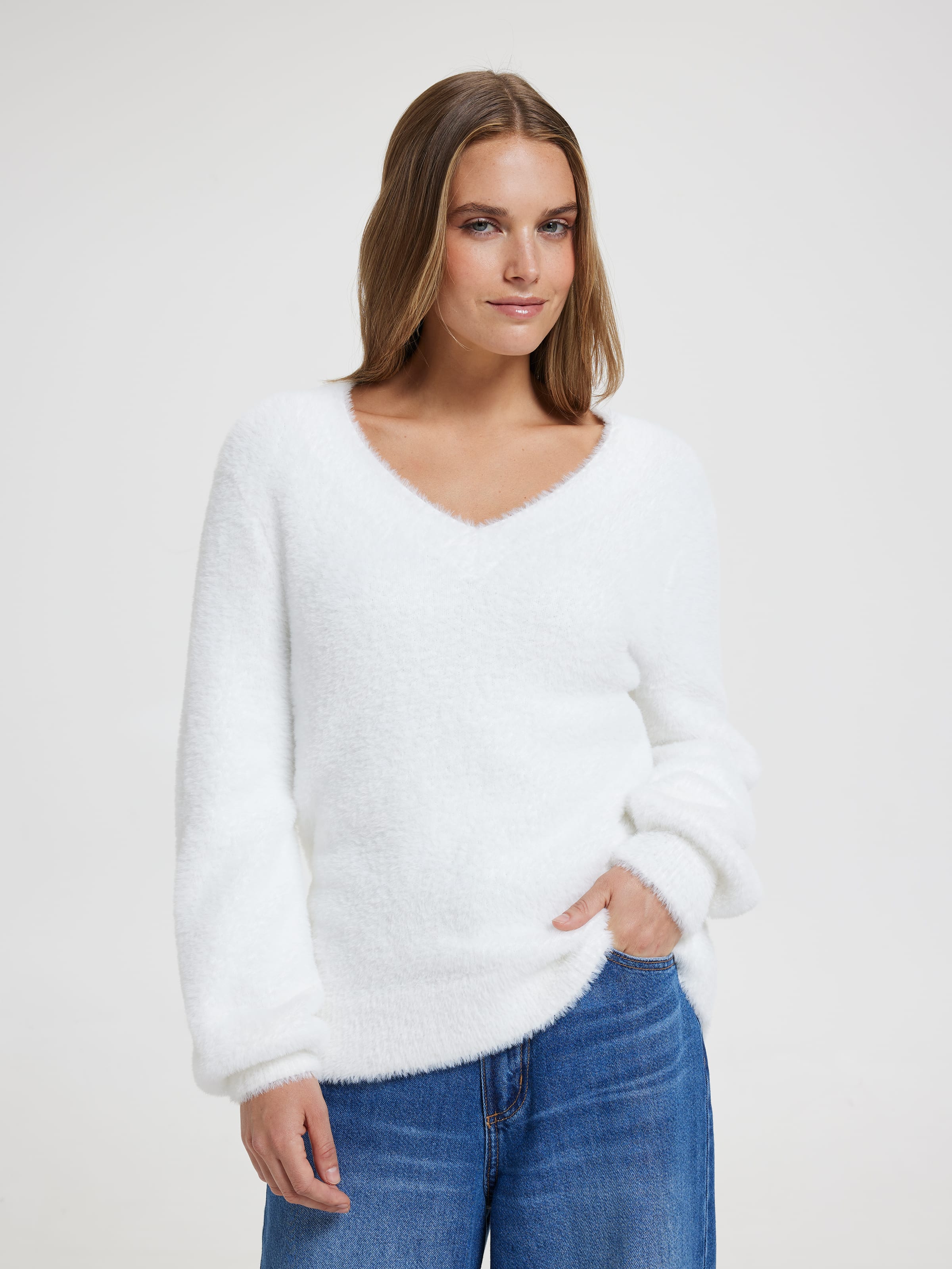 Delilah V-Neck Eyelash Pullover