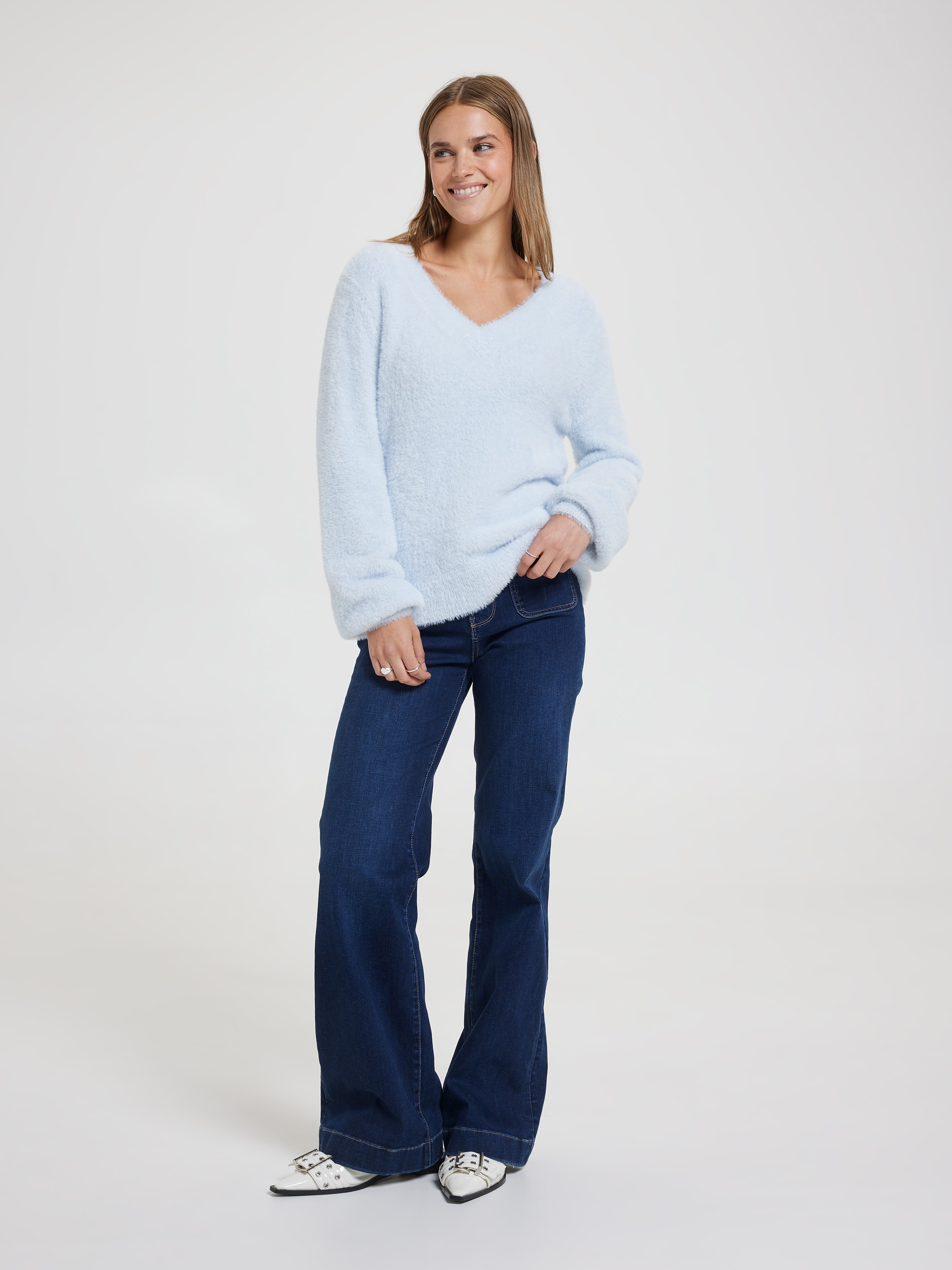 Delilah V-Neck Eyelash Pullover