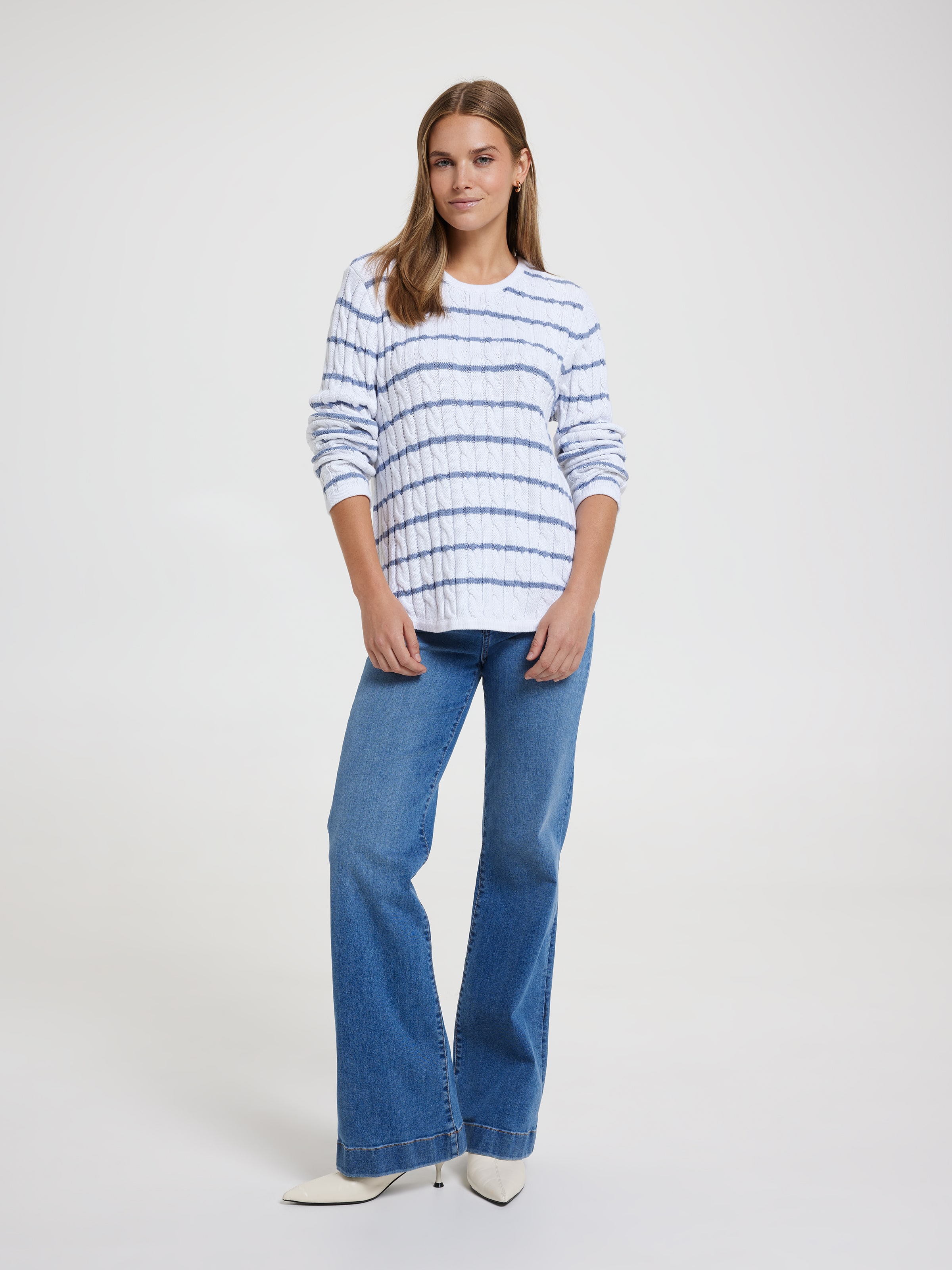Amelia Scoop Cable Pullover