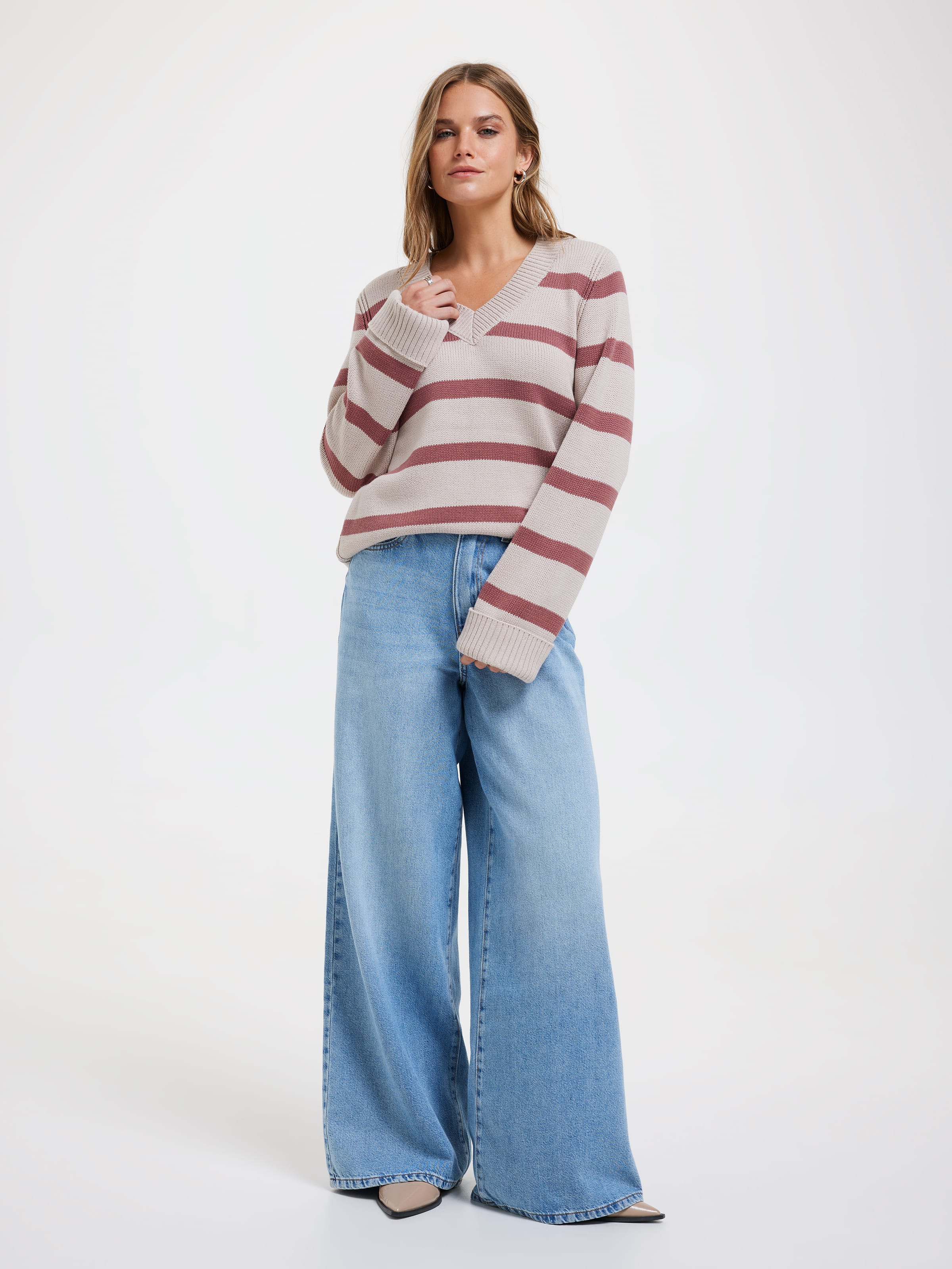 Dakota V-Neck Pullover