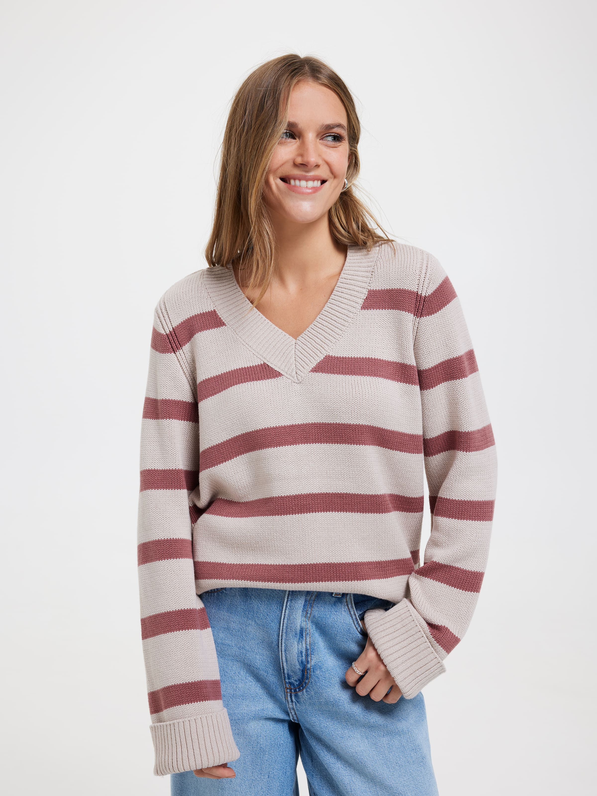 Dakota V-Neck Pullover