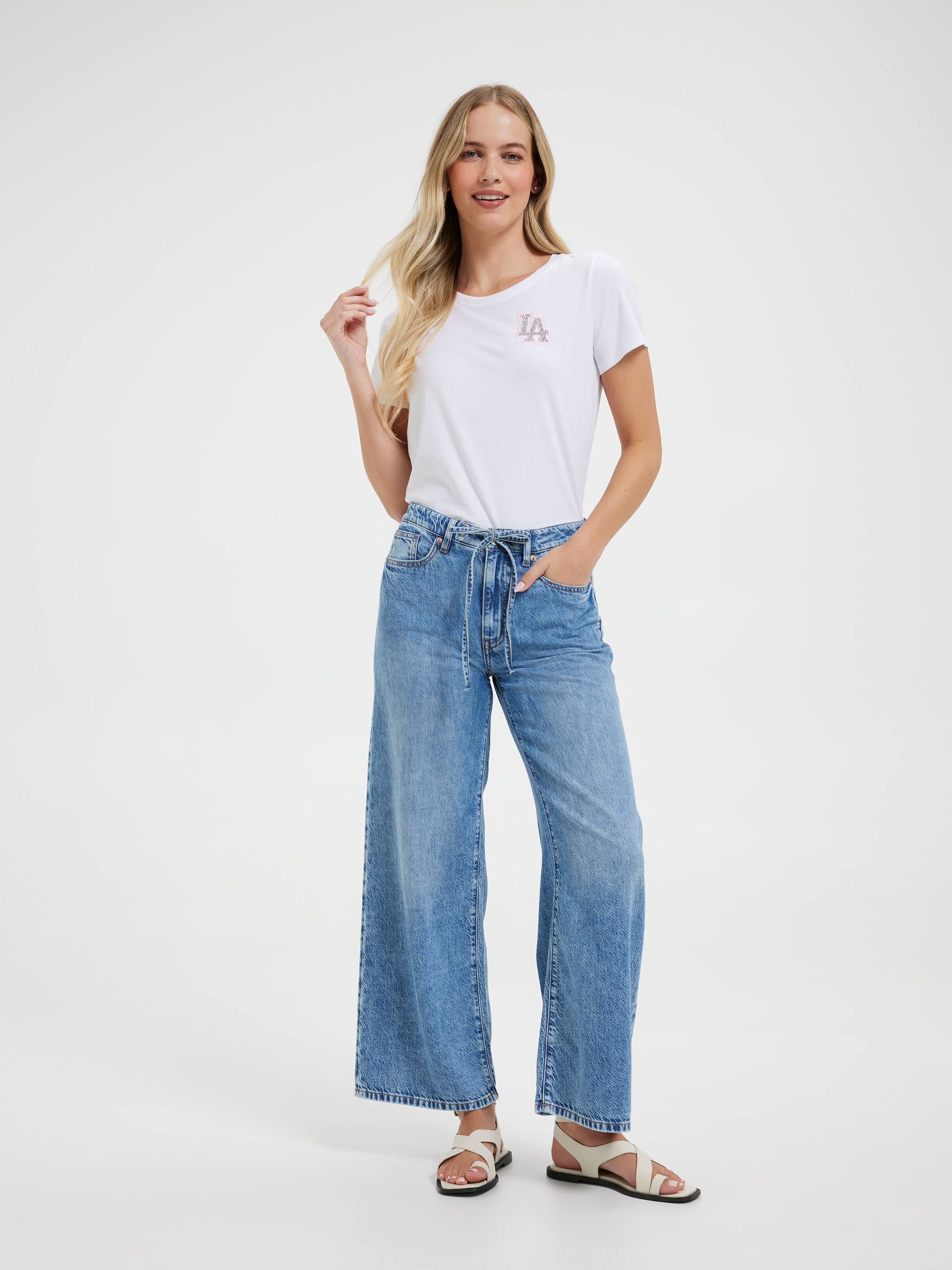 Tara Text Tee
