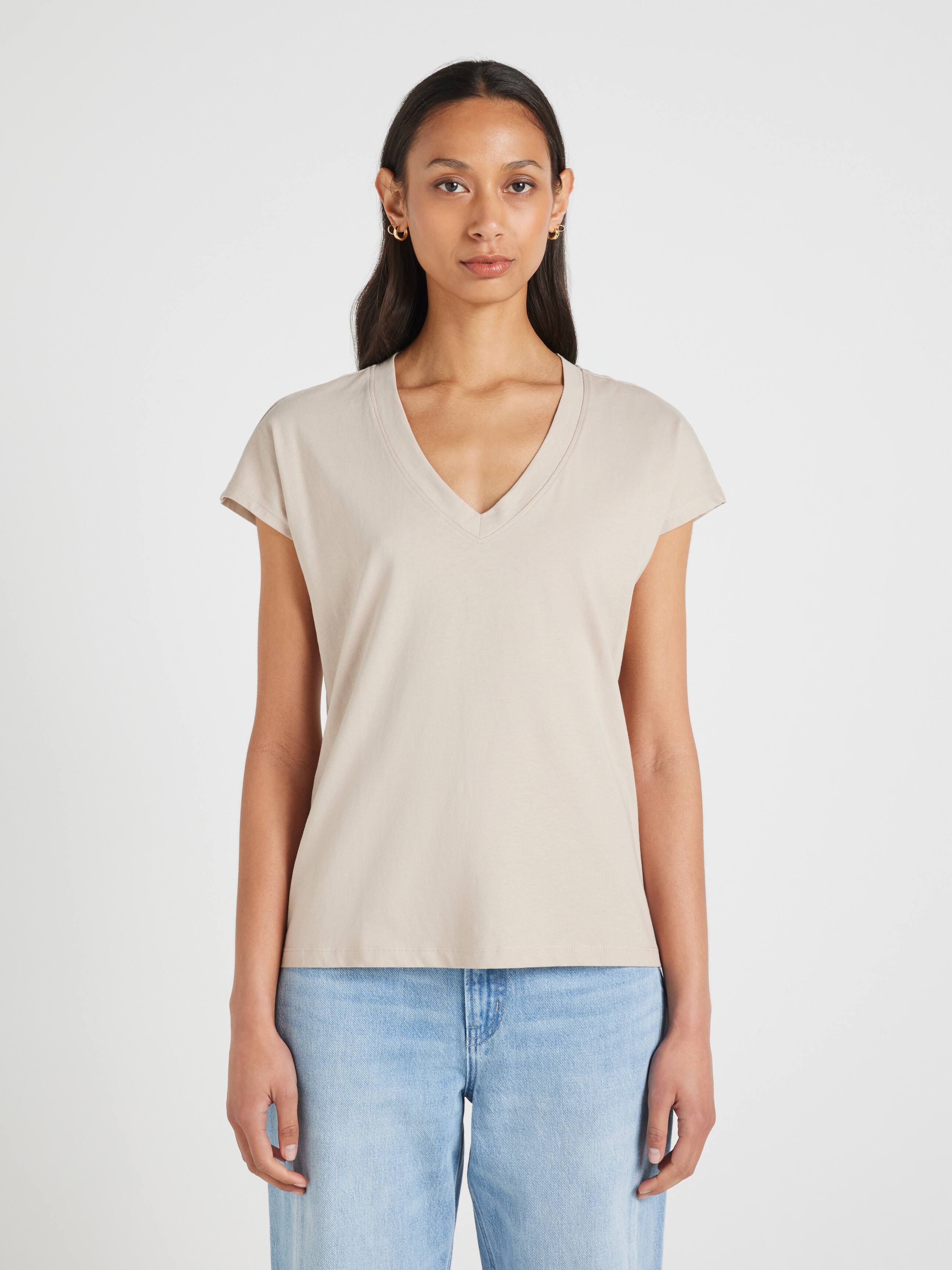 The Signature V Neck Tee