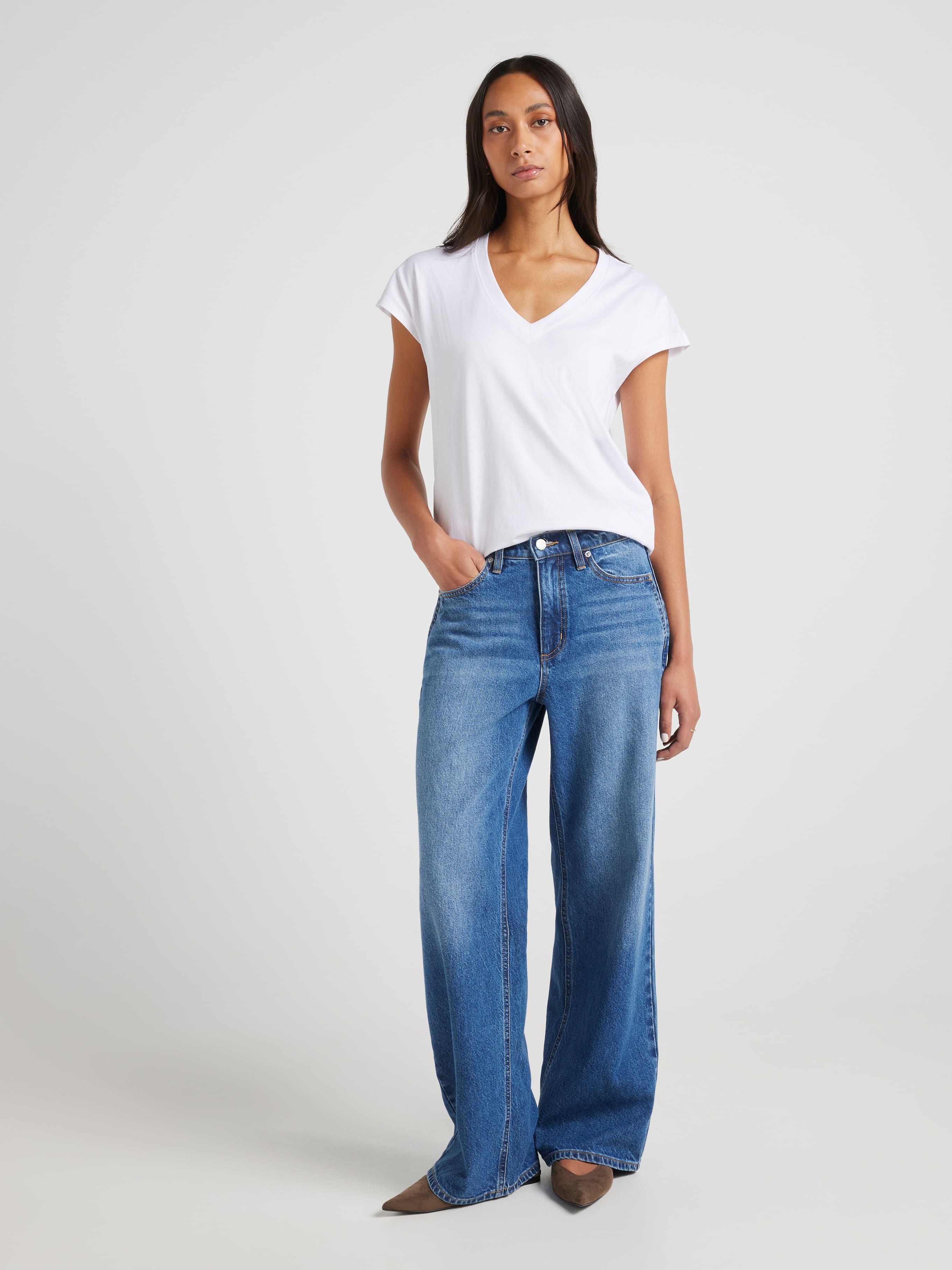 Signature V-Neck Tee