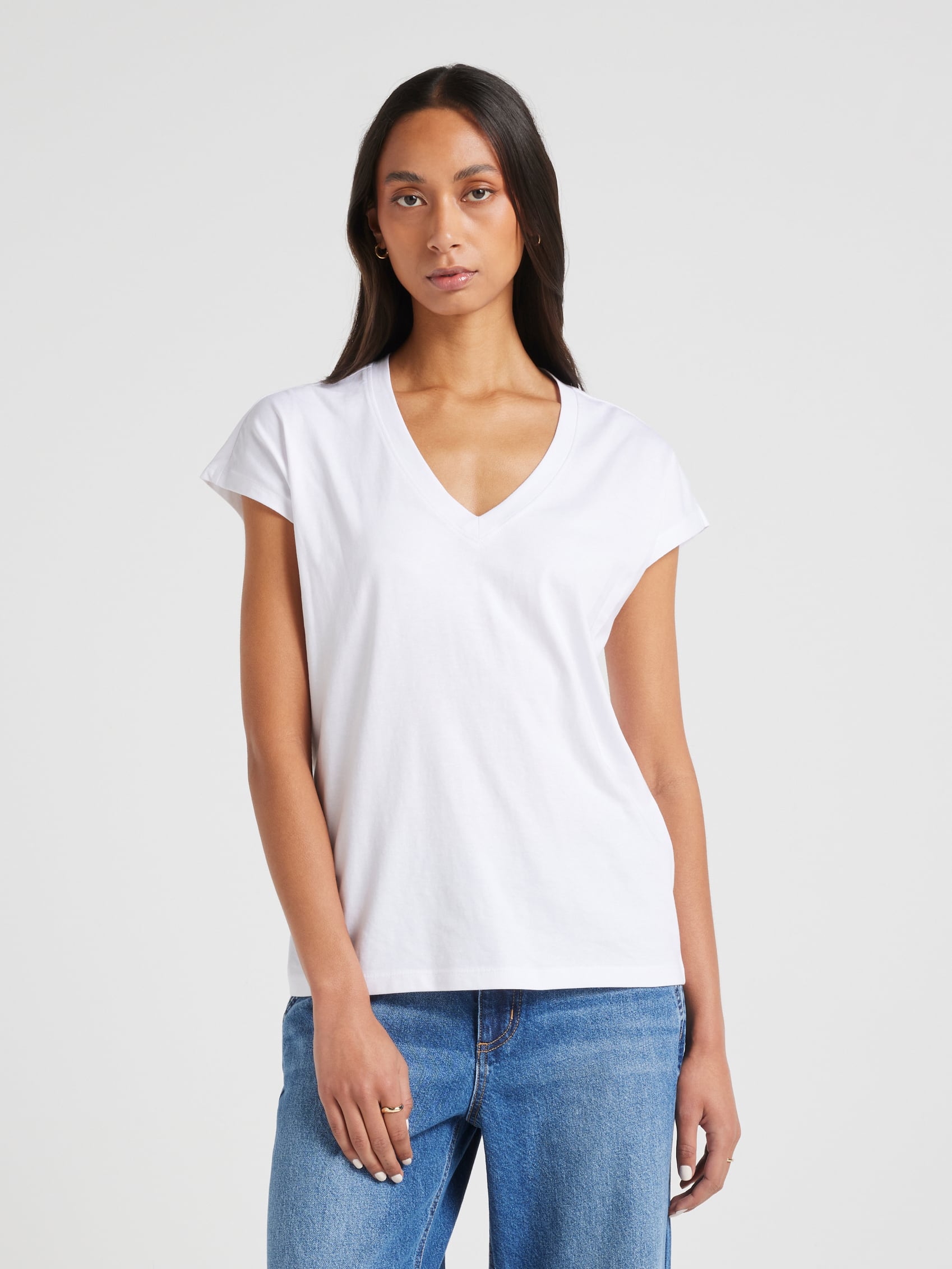 Signature V-Neck Tee