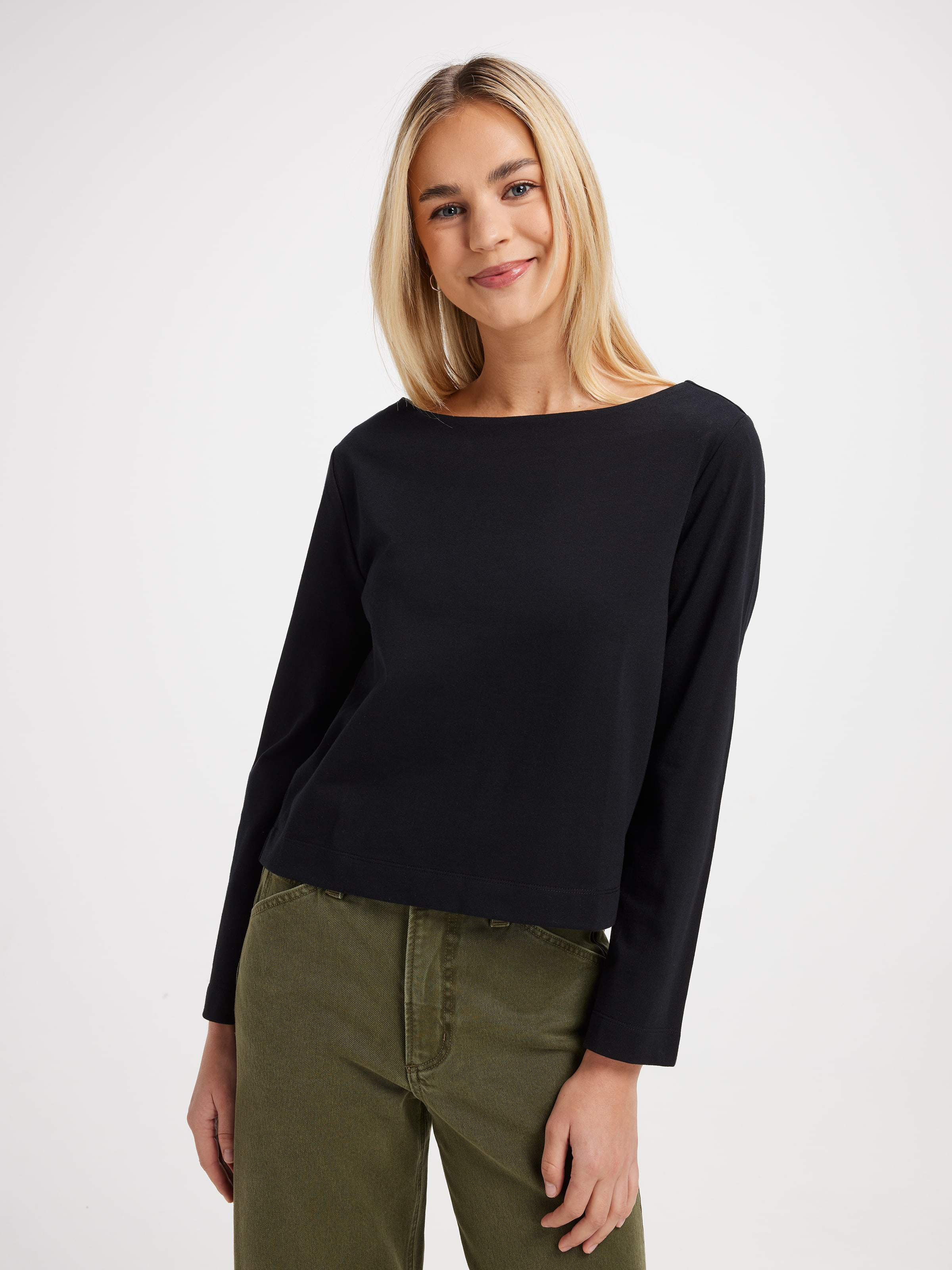 Signature Boat Neck Long Sleeve Tee