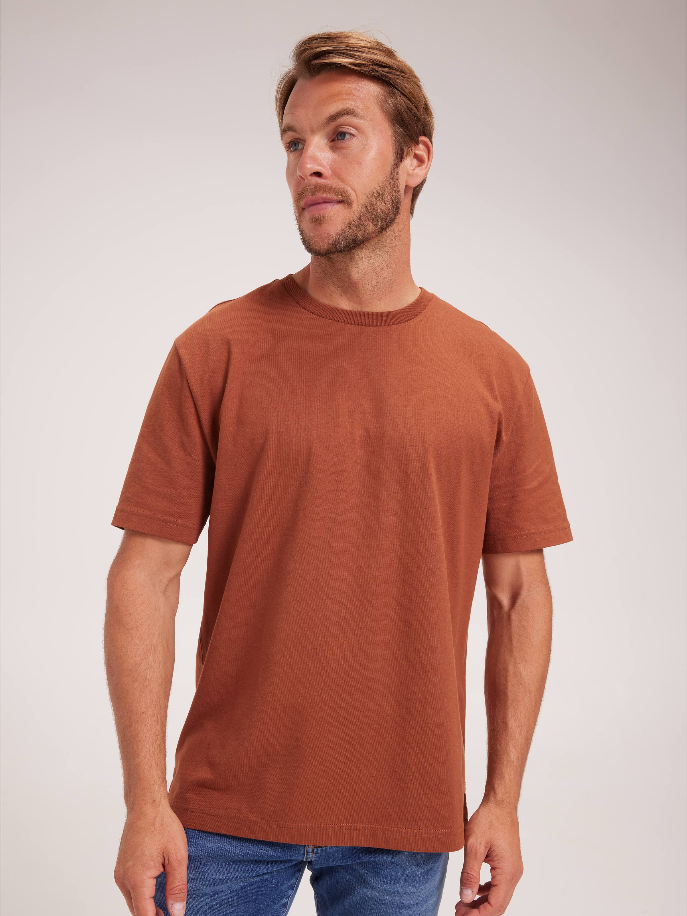 Casual Fit Tee