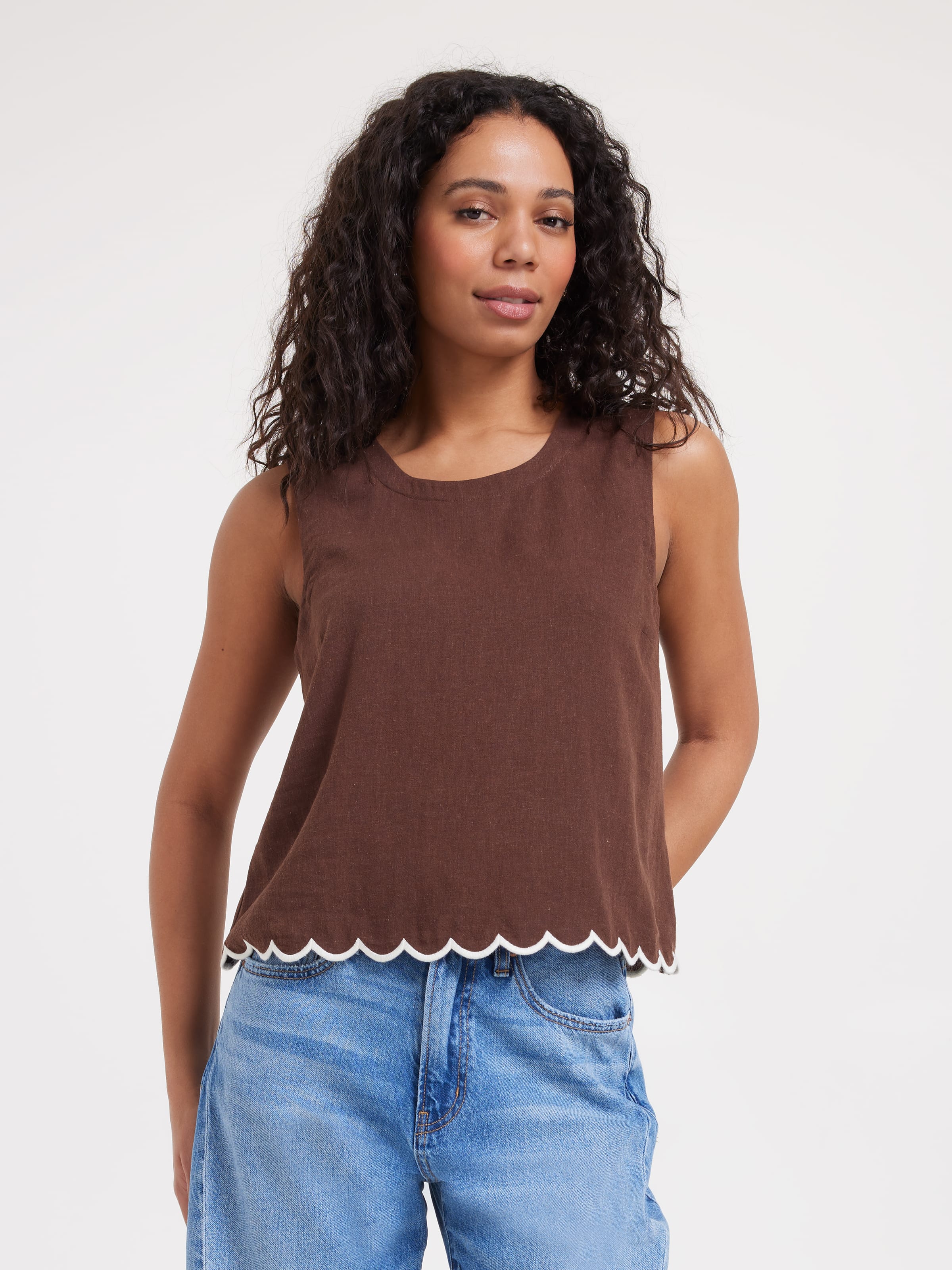 Sven Scalloped Hem Tank