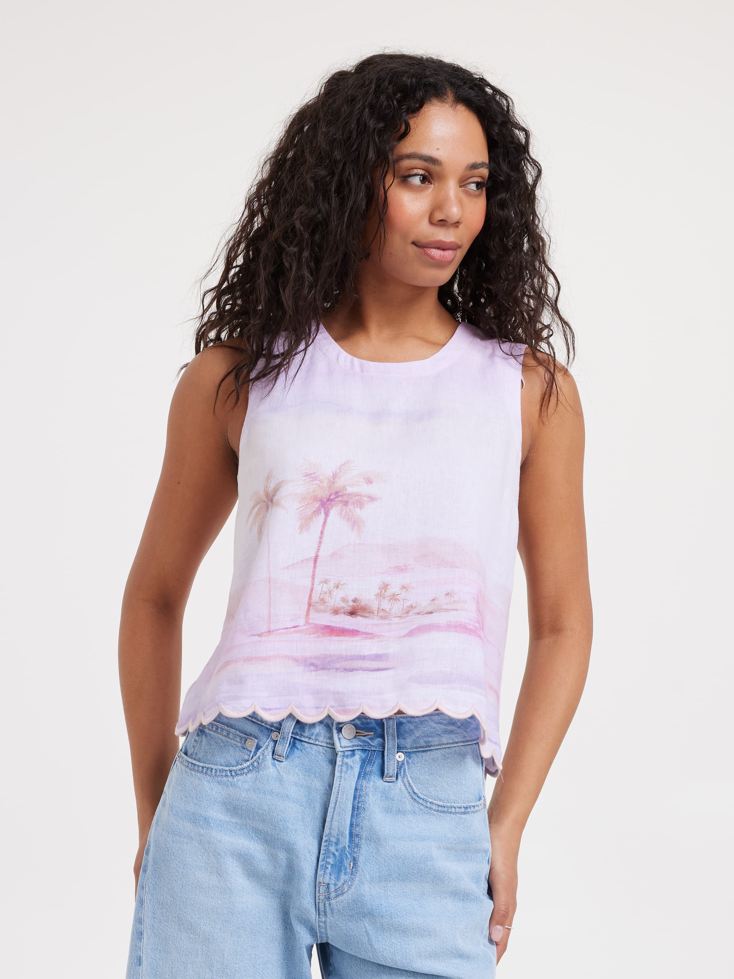 Sven Scalloped Hem Tank