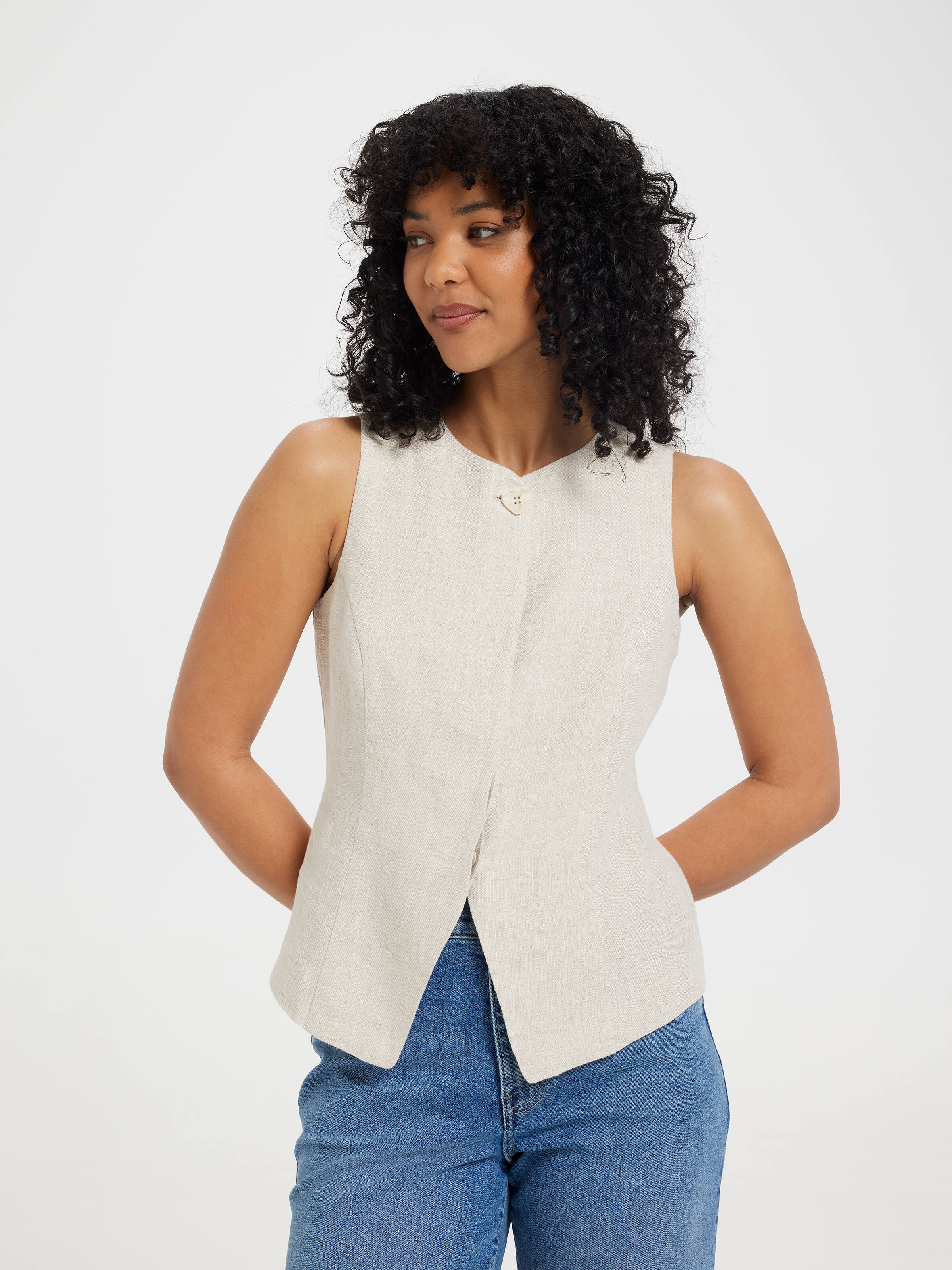 Frida High Neck Vest