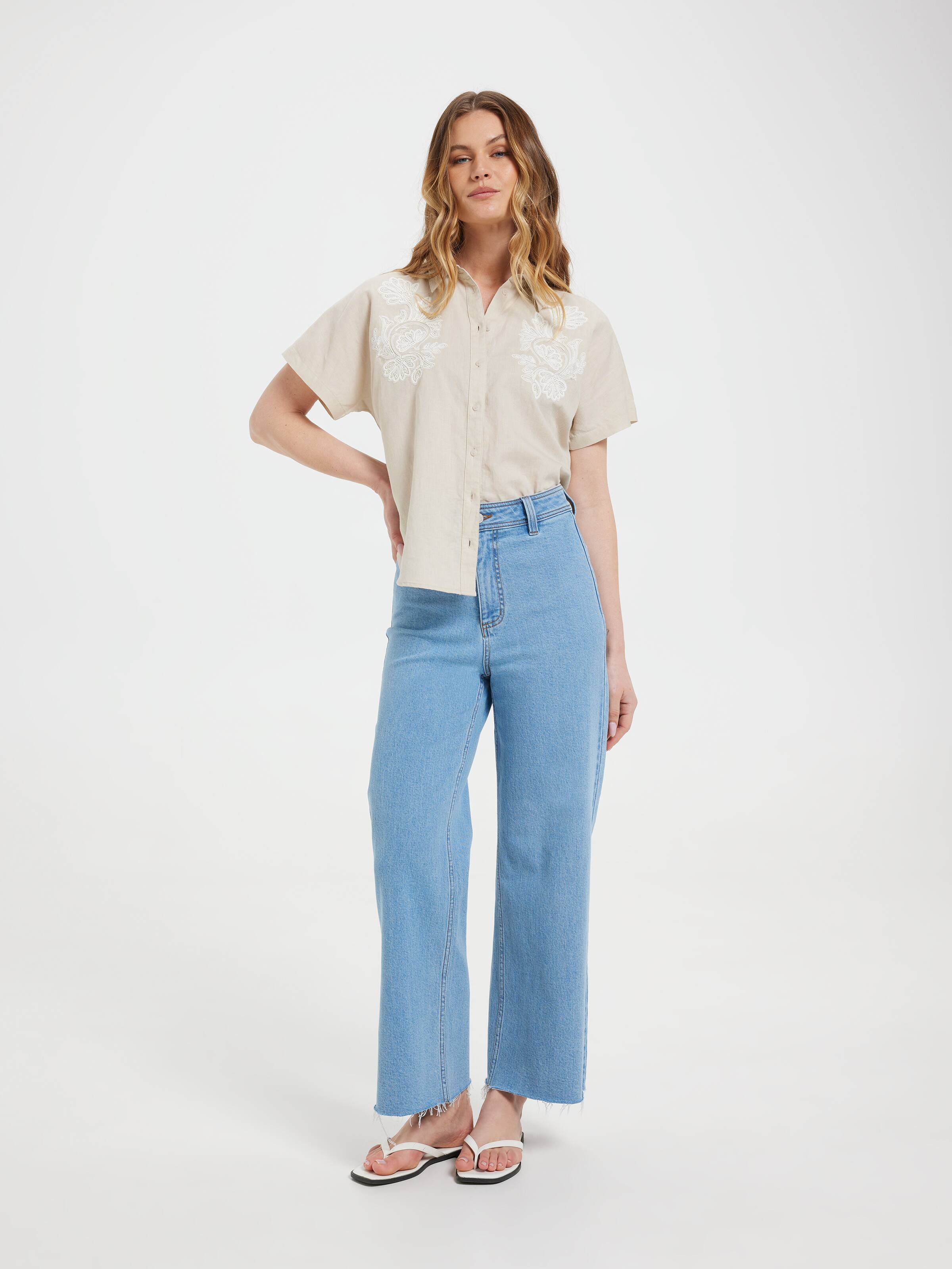Leslee Short Sleeve Shirt
