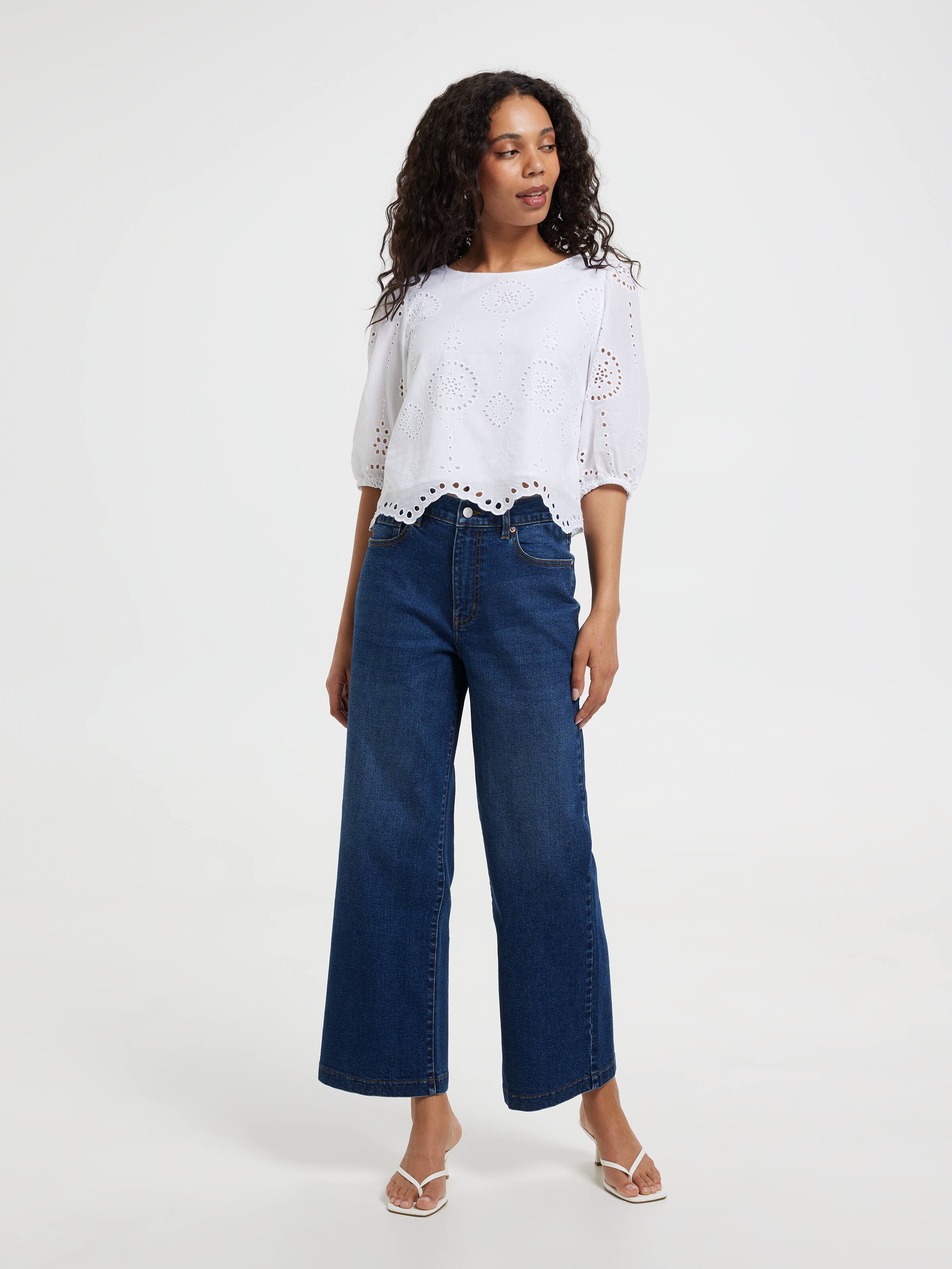 Sky 3/4 Broderie Top