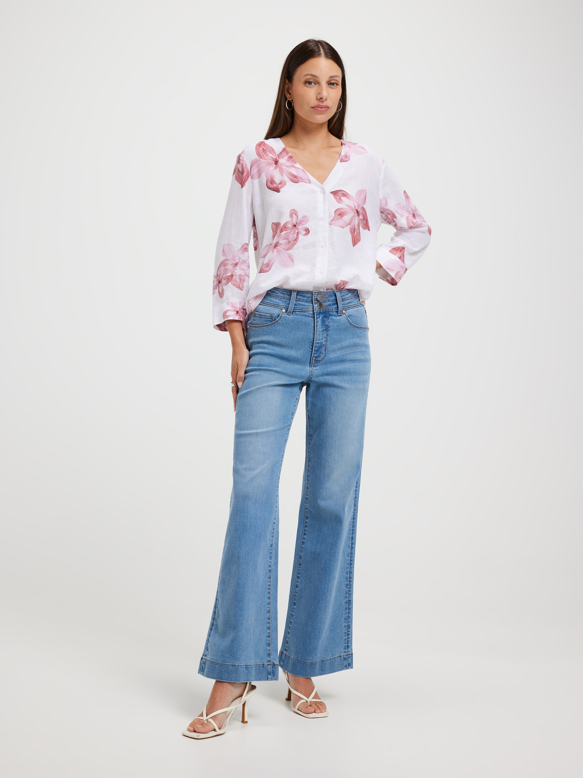 Gabby Notch Neck 3/4 Sleeve Shirt