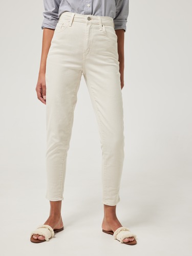 High Waisted Mom Jean In Natural                                                                                                