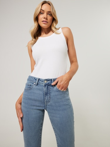 High Rise Skinny Capri Jean                                                                                                     
