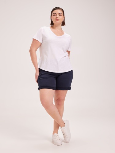 Curve Amaze Mid Rise Girlfriend Short                                                                                           