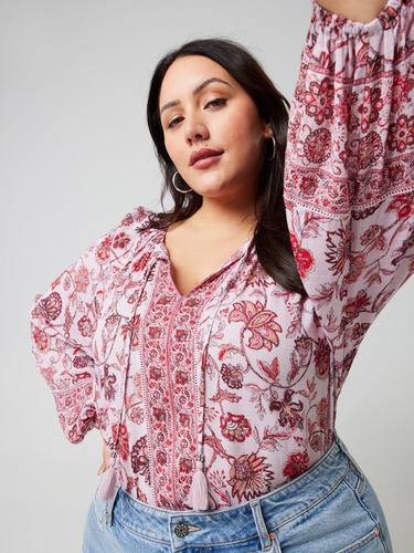 Curve Willow Lace Insert Blouse                                                                                                 