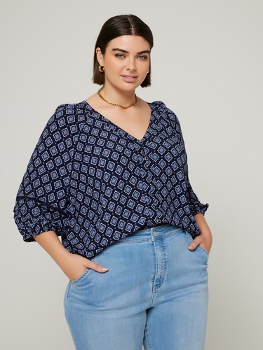Curve Della Pintuck Sleeve Top                                                                                                  