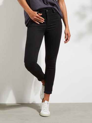 Mid Rise Crop Jean In Nightfall Black                                                                                           