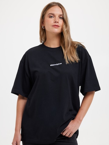Essential Slouch Tee In Black                                                                                                   