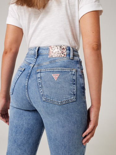 Melrose Straight Jean In Target Blue                                                                                            