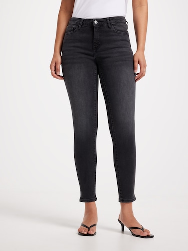 Jayden Mid Rise Skinny In Washed Black                                                                                          