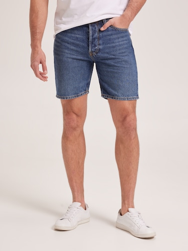 Chris Cooper Short In Dark Blue Denim                                                                                           