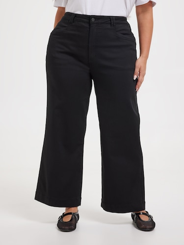 Curve Amaze High Rise Wide Leg Ankle Jean                                                                                       