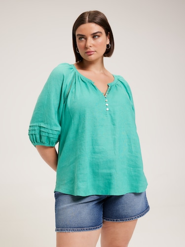 Curve Stacey Button Detail 3/4 Sleeve Top                                                                                       