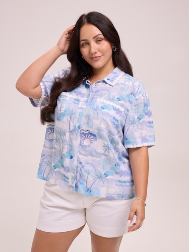 Curve Dion Fashion Shirt                                                                                                        
